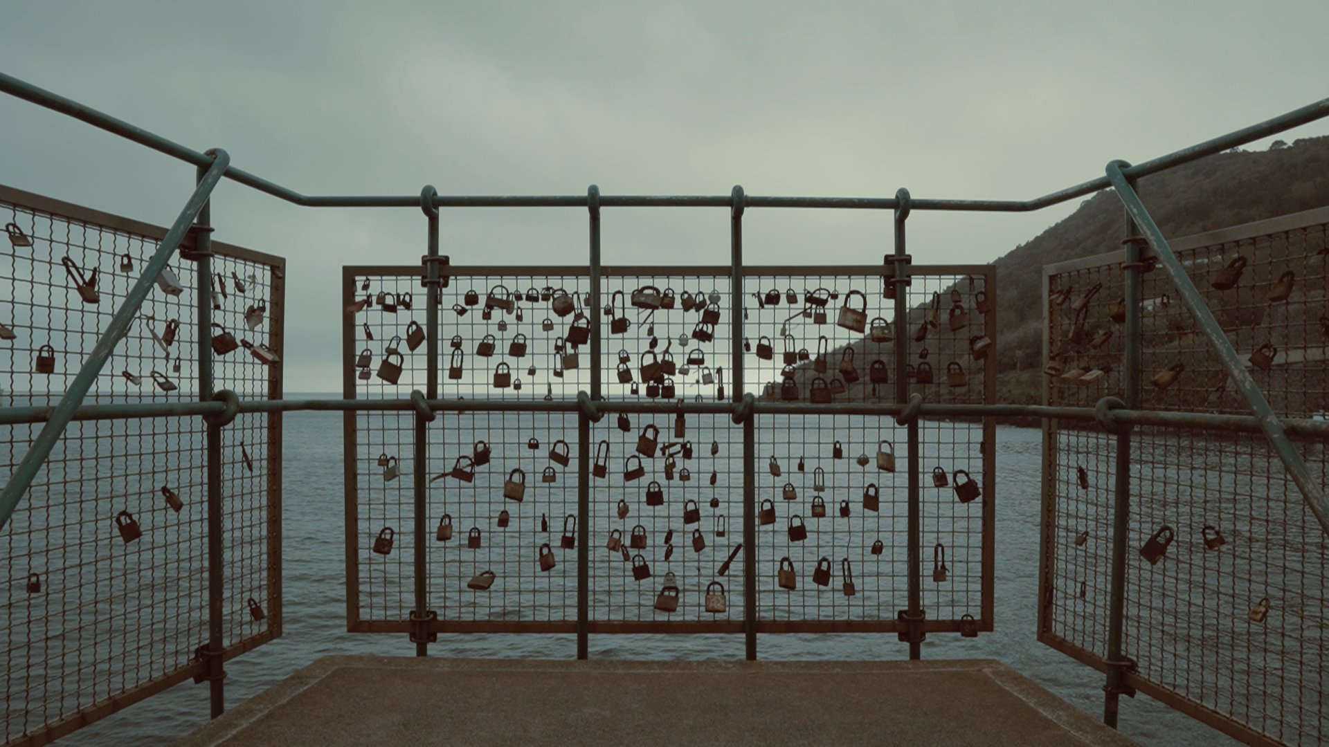 KANIZADI 01.00_12_13_20.Still019.png