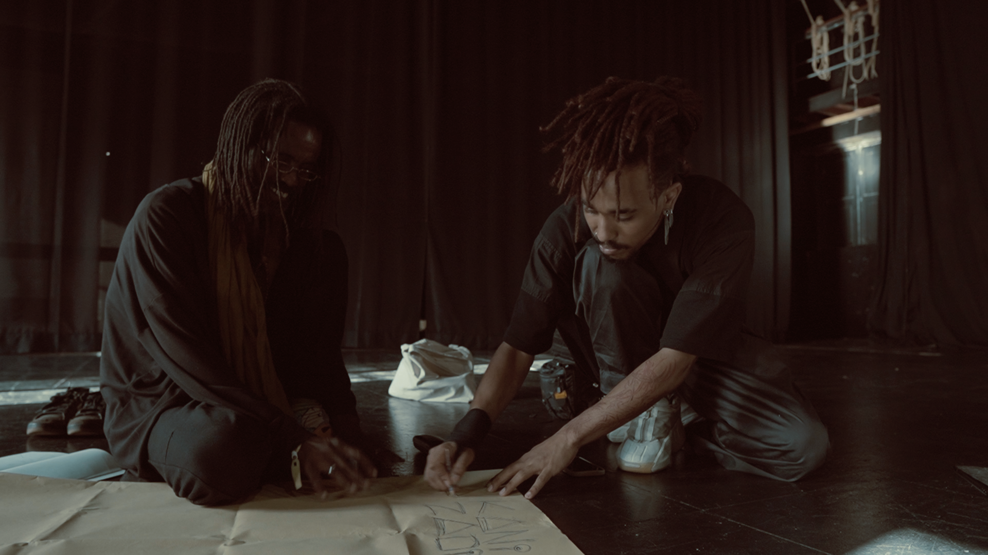 KANIZADI 01.00_13_54_11.Still023.png