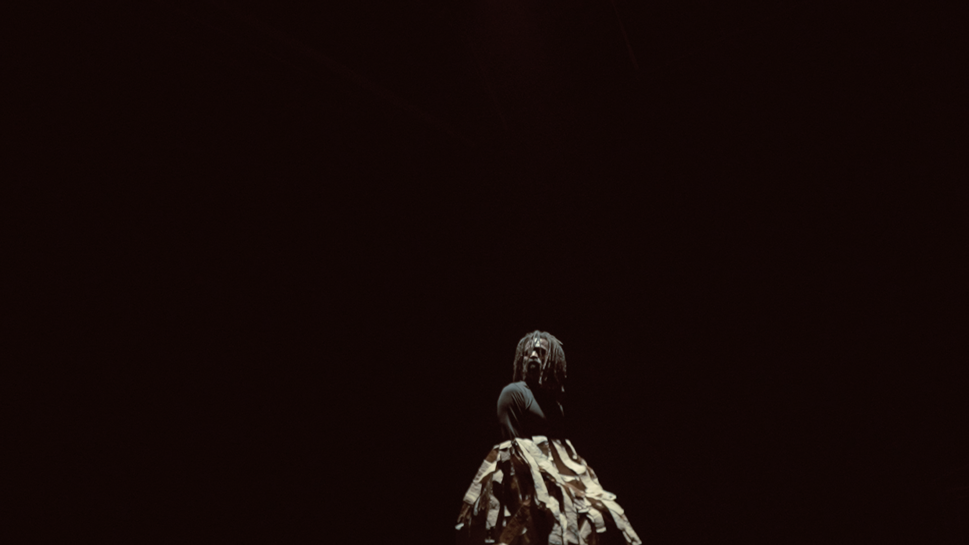 KANIZADI 01.00_25_33_22.Still049.png