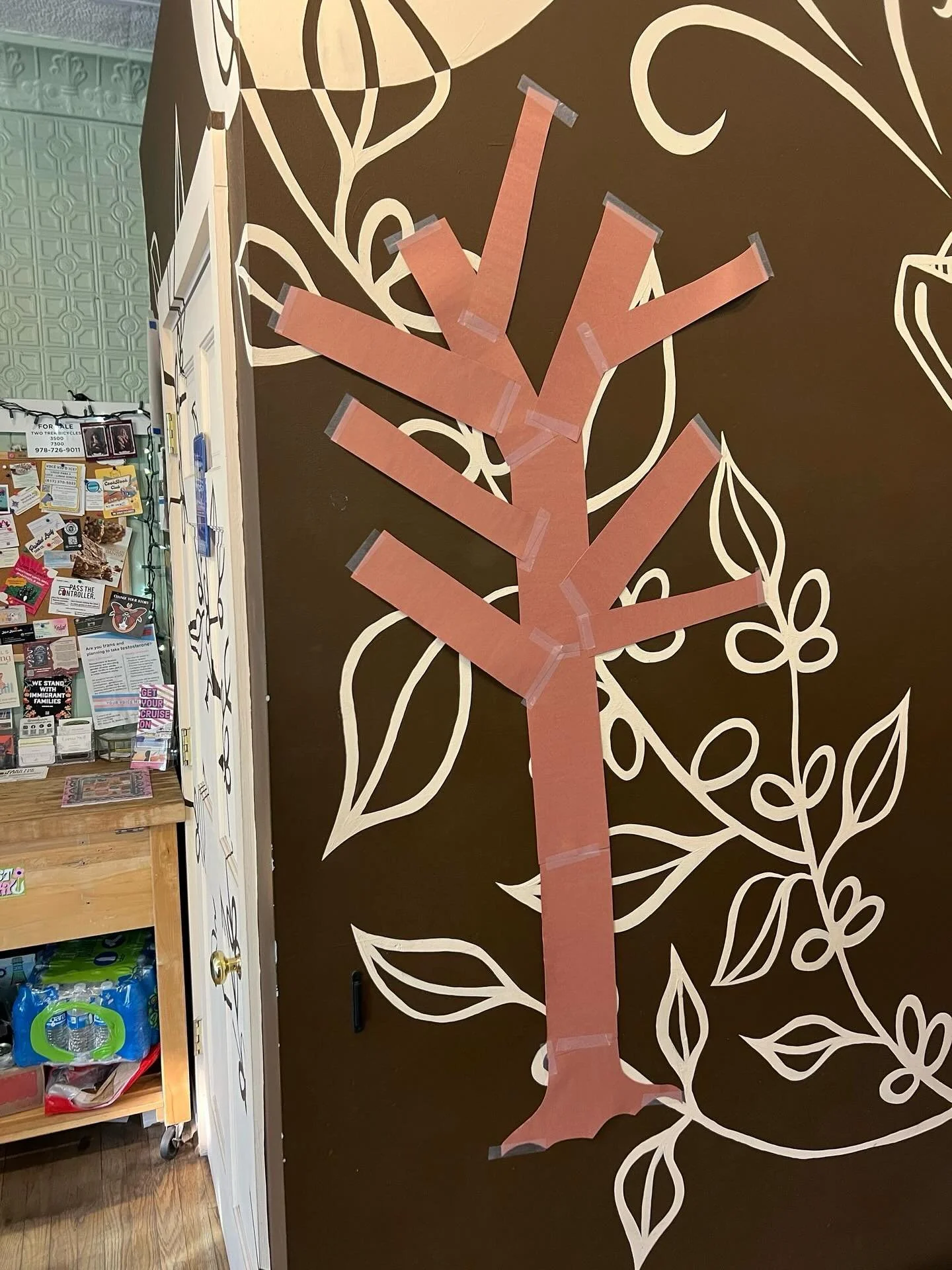 We are the peoples pantry&rsquo;s! Stop by @wolfnextdoorcoffee and add a leave to their gratitude tree to support @thesalempantry 🍁🍂🍃

&hellip; and join us TODAY at 12PM in Lappin Park, 239 Essex St. Salem MA (By the Bewitched Statue) to hear from