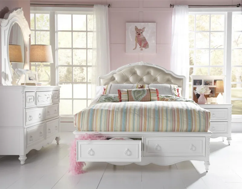 eleanor full bed.jpg
