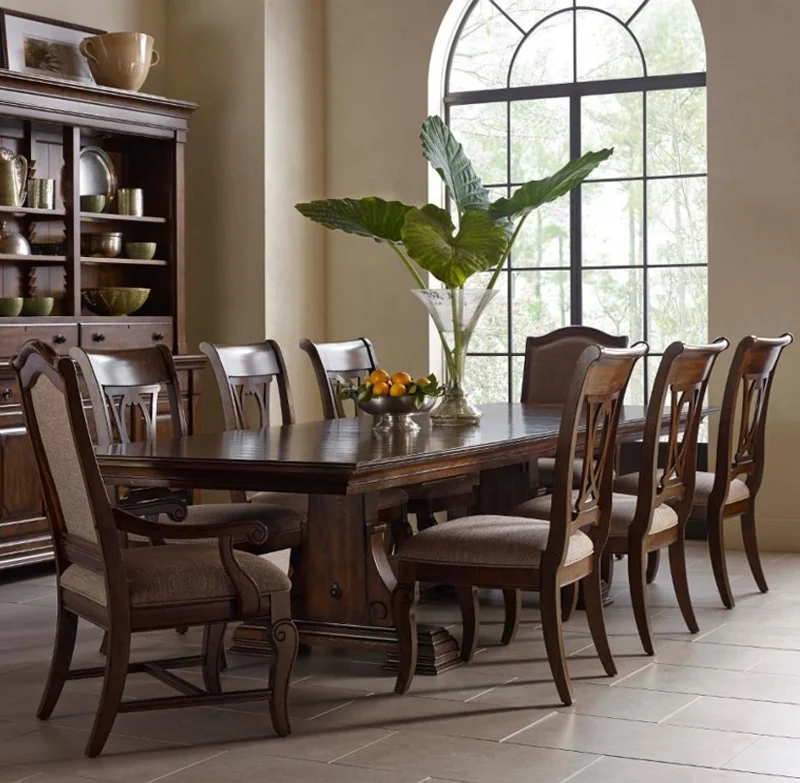 portolone dining table.jpg
