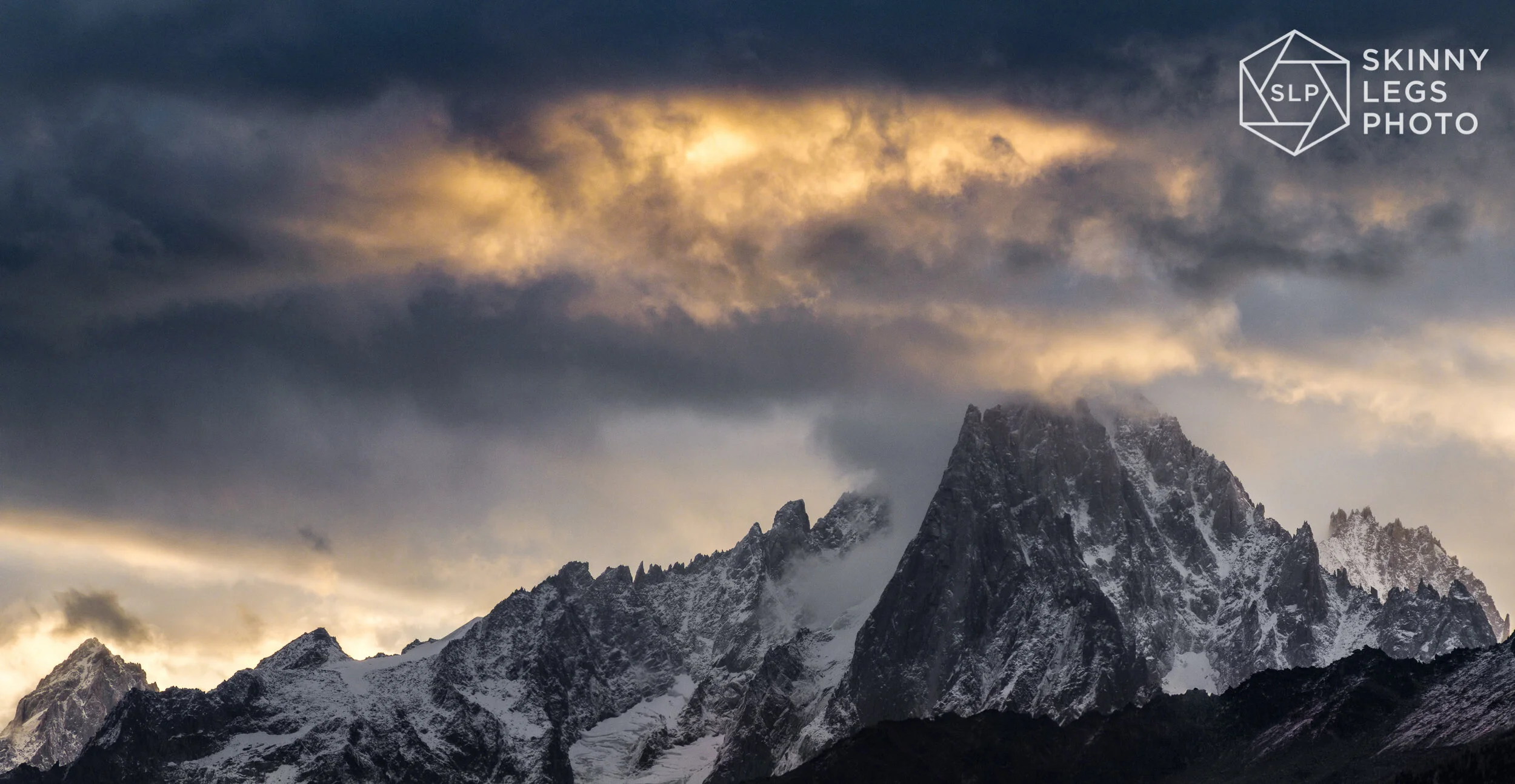 Moody skys over the Drus