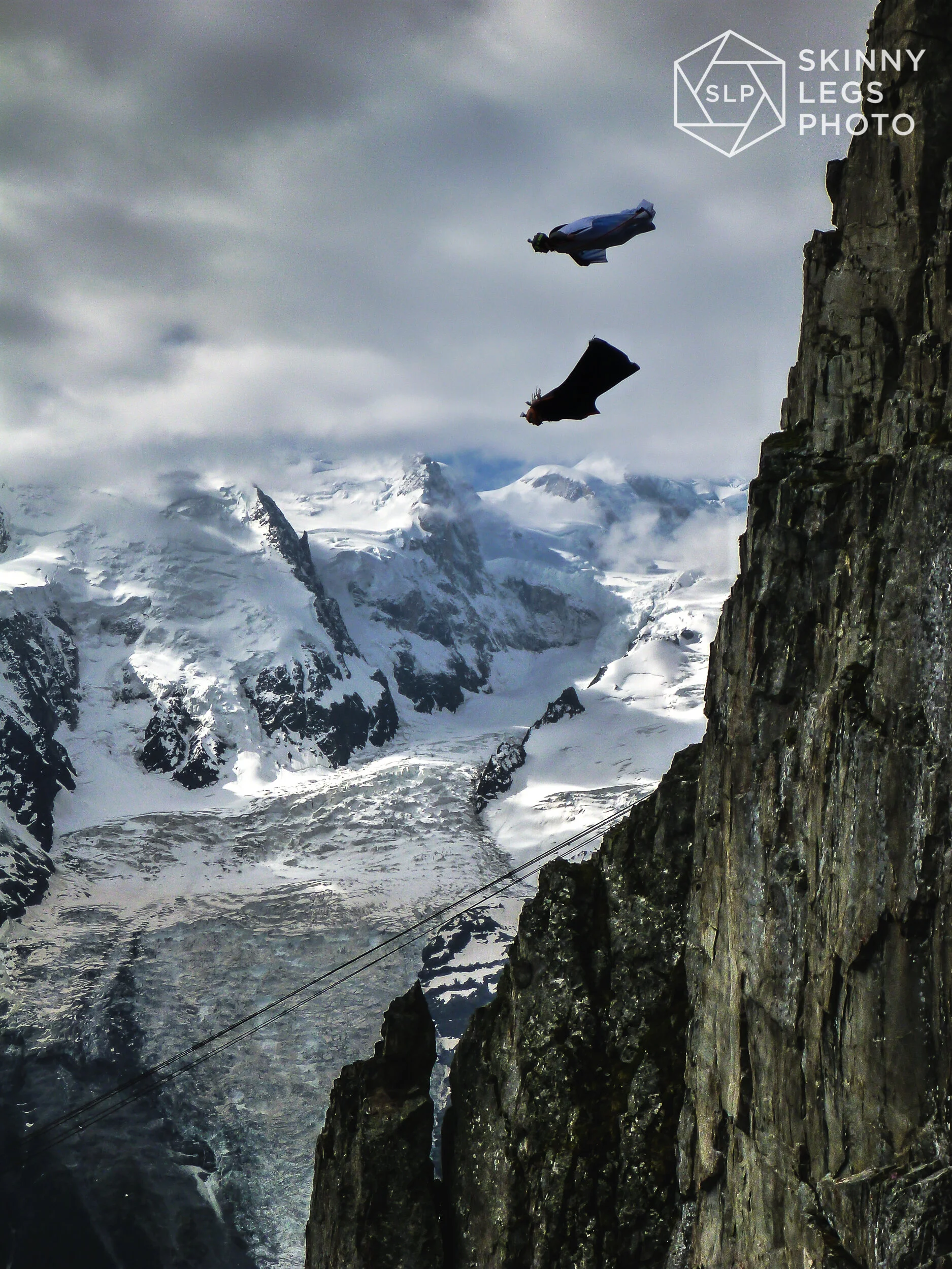 Base Jumpers opening Le Brevent