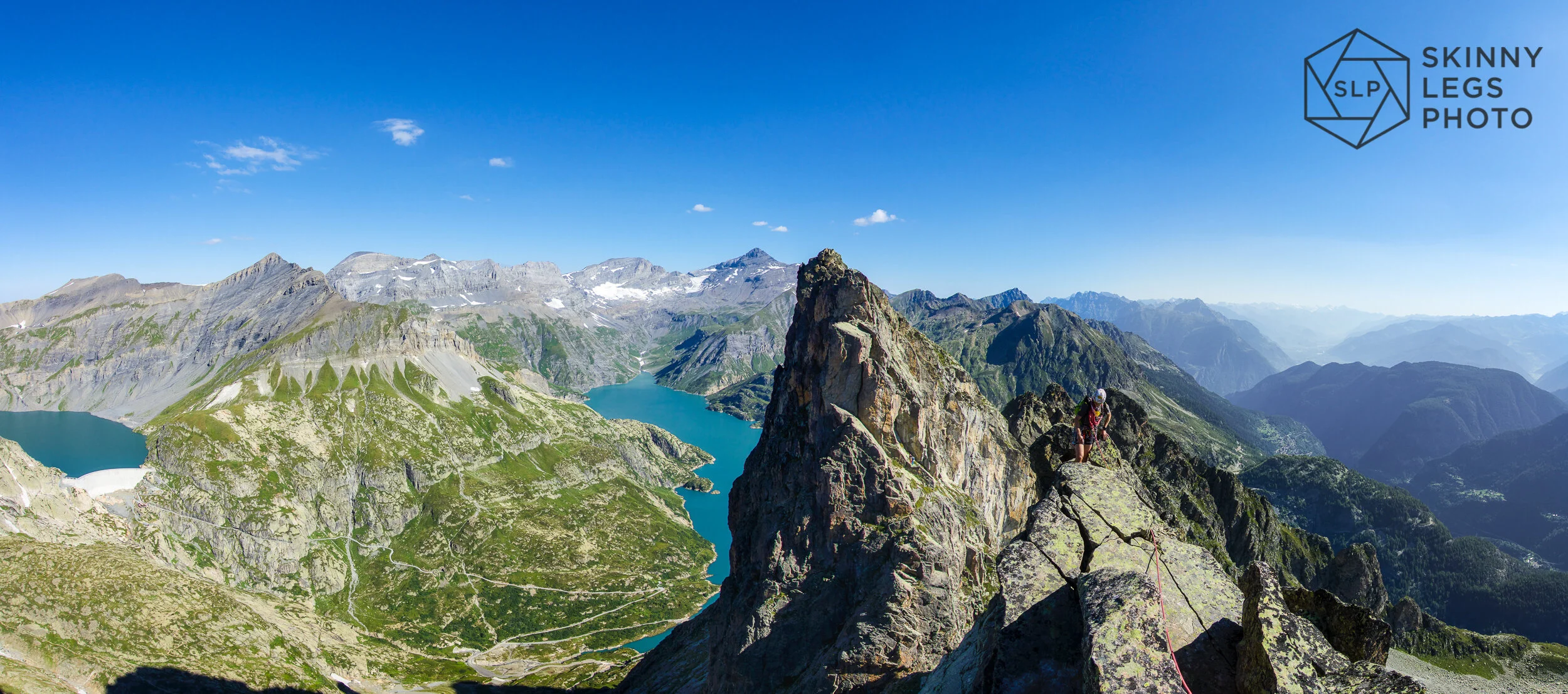 Traverse of the Perrons