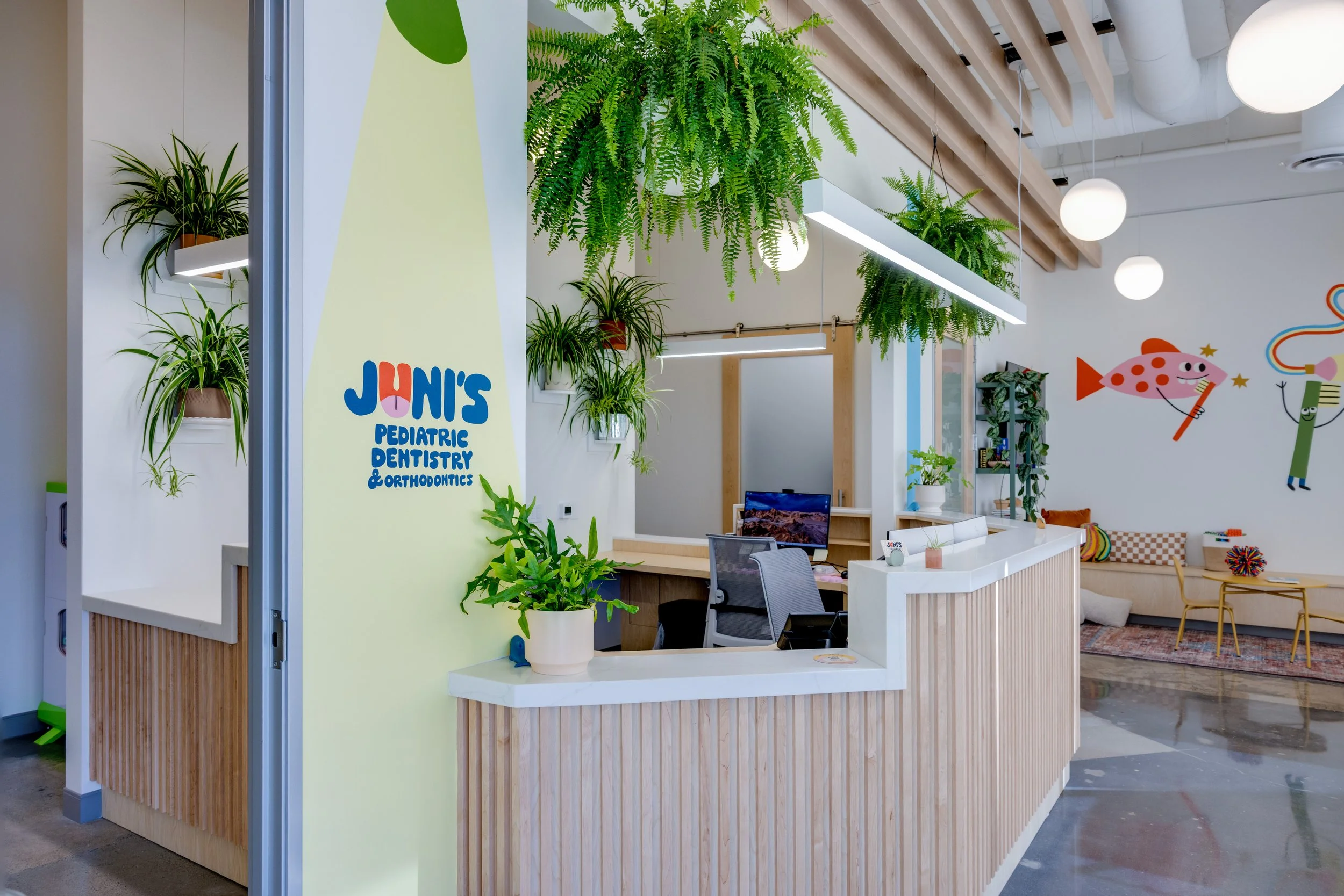 Juni's Pediatric Dentistry