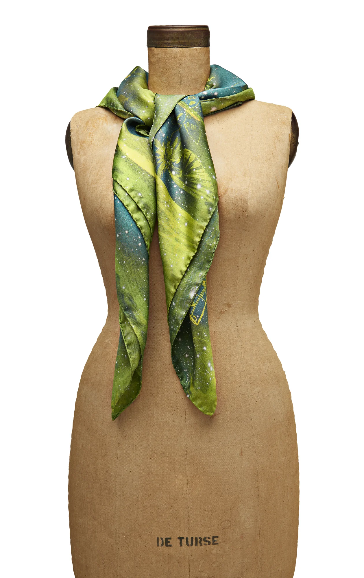 SILK TWILL 110cmx110cm / 43inx43in