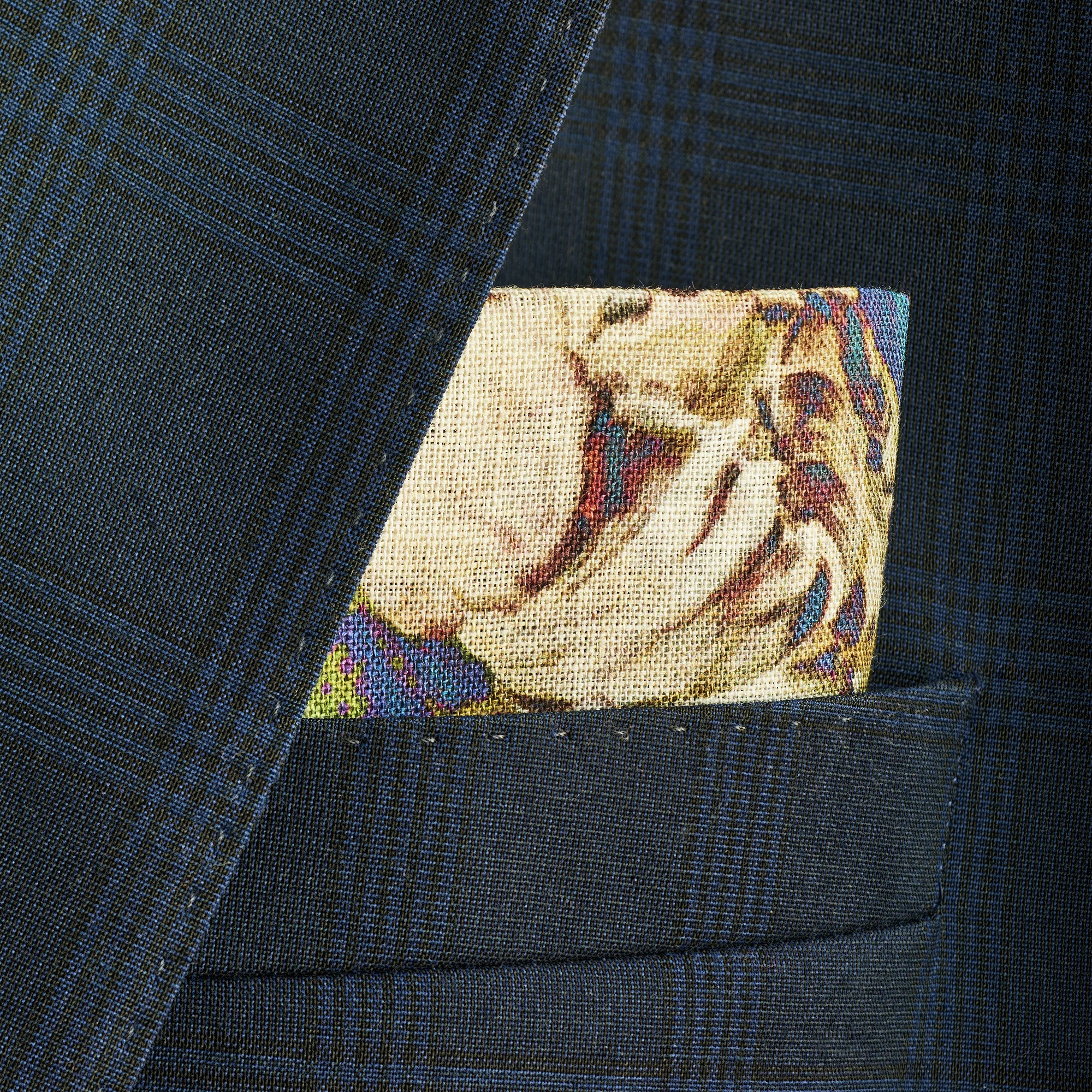 floral pocket sqaure in pocket.jpg