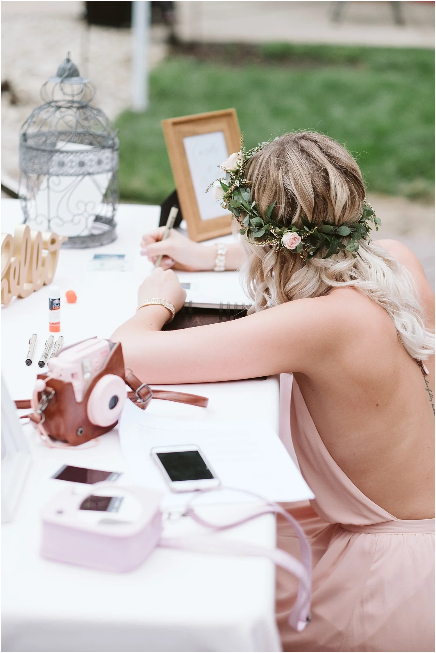 j-b-joyful-happy-smile-dancing-backyard-diy-boho-chic-wedding_0056.jpg