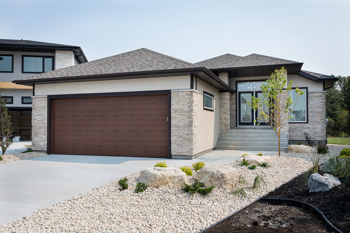 1751sqft_emerald v_bungalow_exterior_ridgewood west_front elevation.jpg