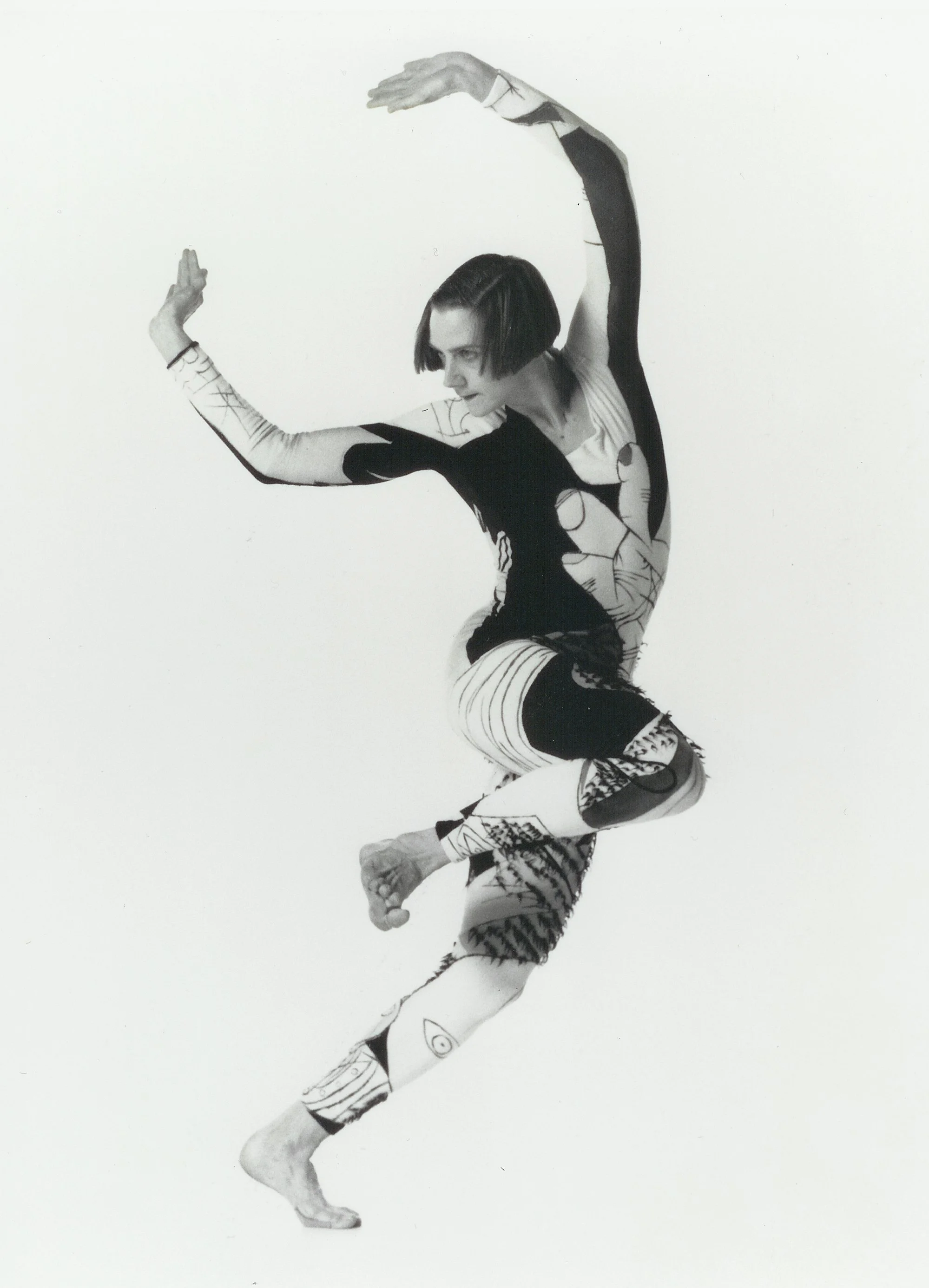 Peggy in Brute . Costume by Jane Townsend. Photo by Lois Greenfield.