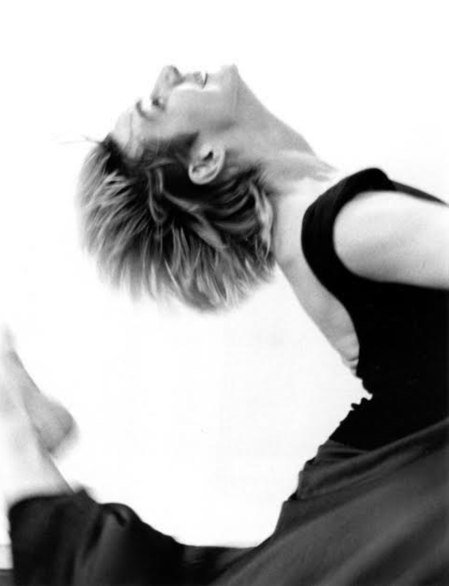Photo of Peggy Baker rehearsing Lar Lubovitch's Exultate Jubilate by Carla Smith