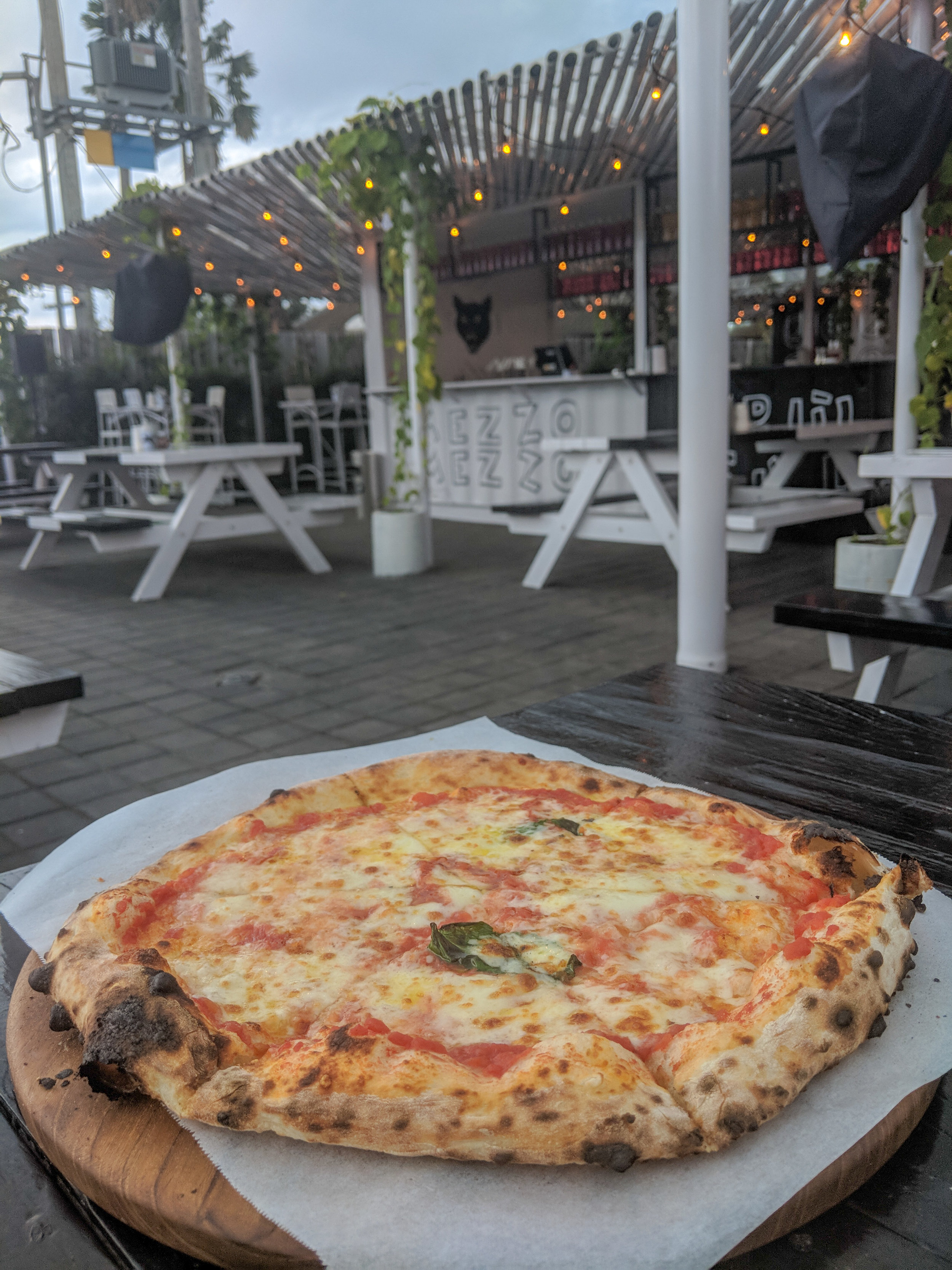 Luigi’s Hot Pizza