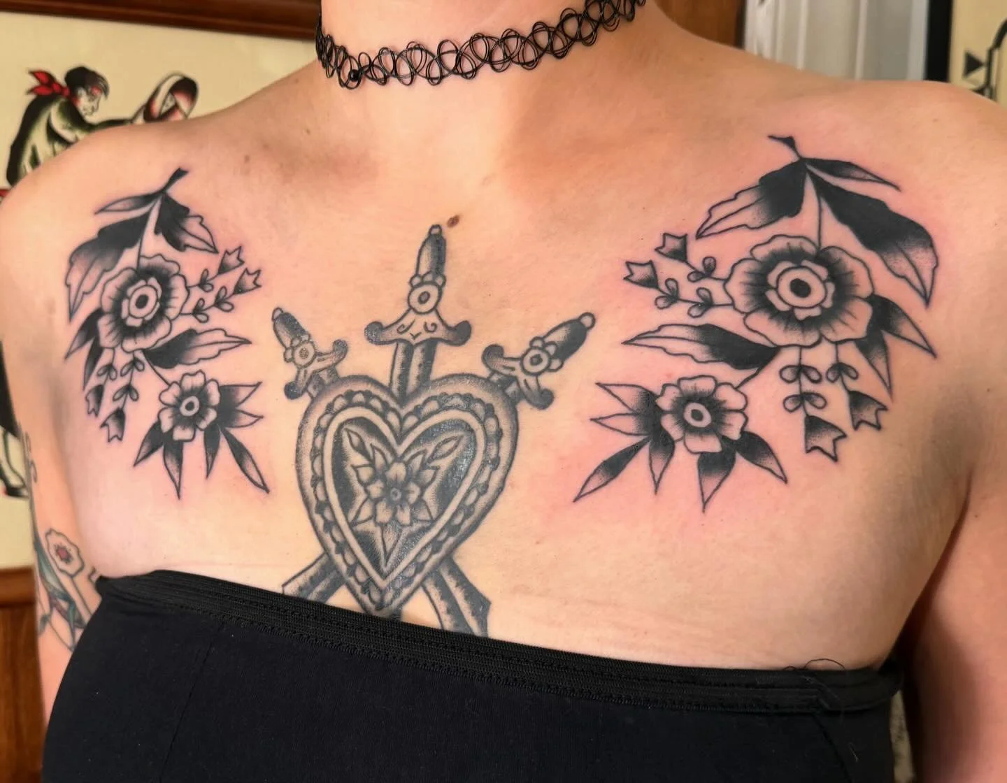 A couple new additions for Lyn! Center piece is about a week healed! 

@blackrosetattooky 

#traditionaltattoo #blackrosetattoolex #downtownlexington