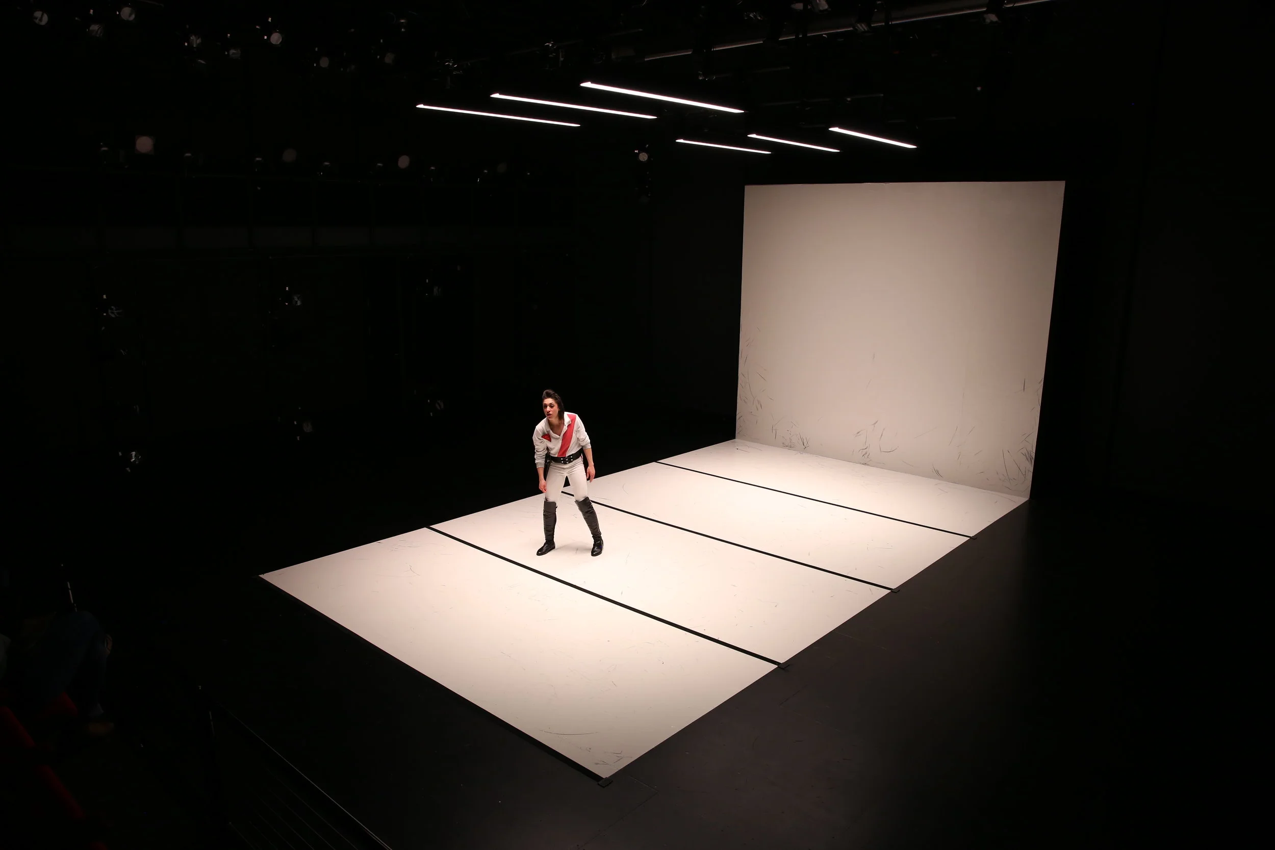   RICHARD III    by: William Shakespeare  Directed and adapted by: Nana Dakin  Costume Design: Emily White  Lighting Design: Elizabeth Mak  Sound Design: Pornchanok Kanchanabanca (Nok)  Set Design: Santiago Orjuela-Laverde  LENFEST CENTER FOR THE ART