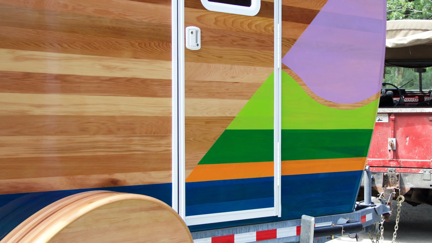 COLOUR Colours are drawn from the Parks Canada Colour palette, to ensure consistency between products. The Program colour (National Park Green), and official accent colours are influenced by the landscape of Cape Breton Highlands.