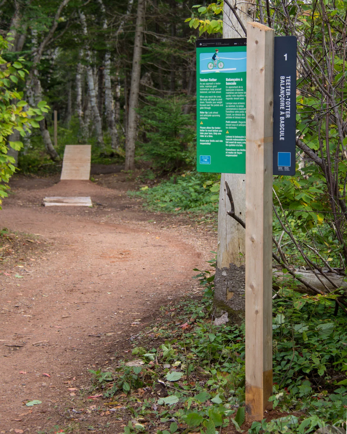 MOUNTAIN BIKE FEATURES The 12 technical trail features are clearly marked with instructions at each entrance. These features are designed to challenge beginner to intermediate mountain bikers.