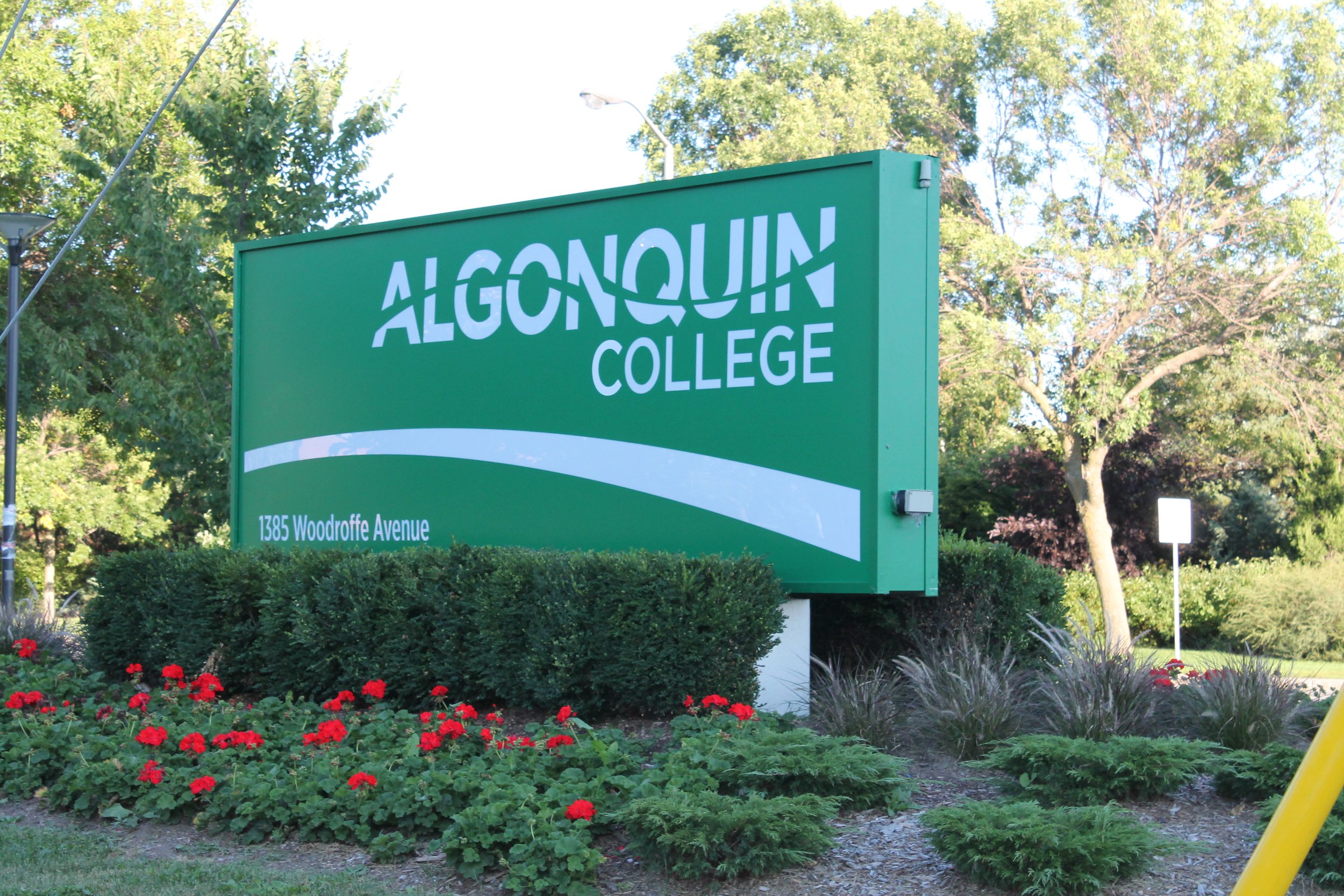 Exterior Signage - Algonquin College - credit Fathom Studio - AUG2012_2690.JPG
