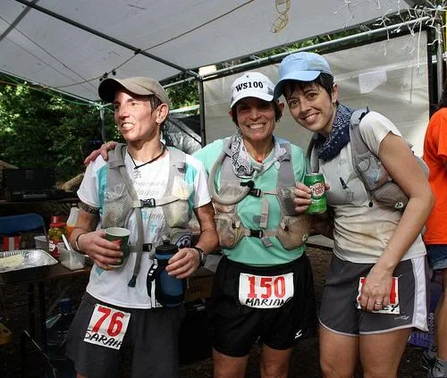 At Nu'uanu, loop 2. My head isn't that pointy, honest! I kept a bag of ice under my hat during daylight hours to stay cool. Photo by Andrea Stout.