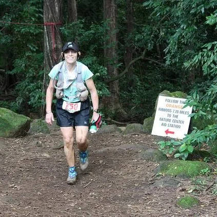 Coming into Nu'uanu for the final time, Marian still looks SO strong! Photo by Andrea Stout.