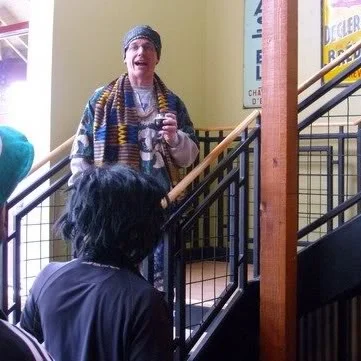 Scott officially launches the tour.