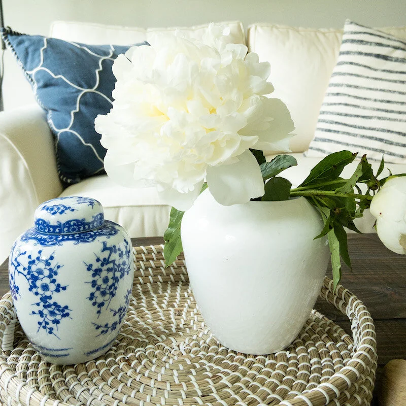 You can’t go wrong with stripes, ginger jars,  peonies  and baskets!