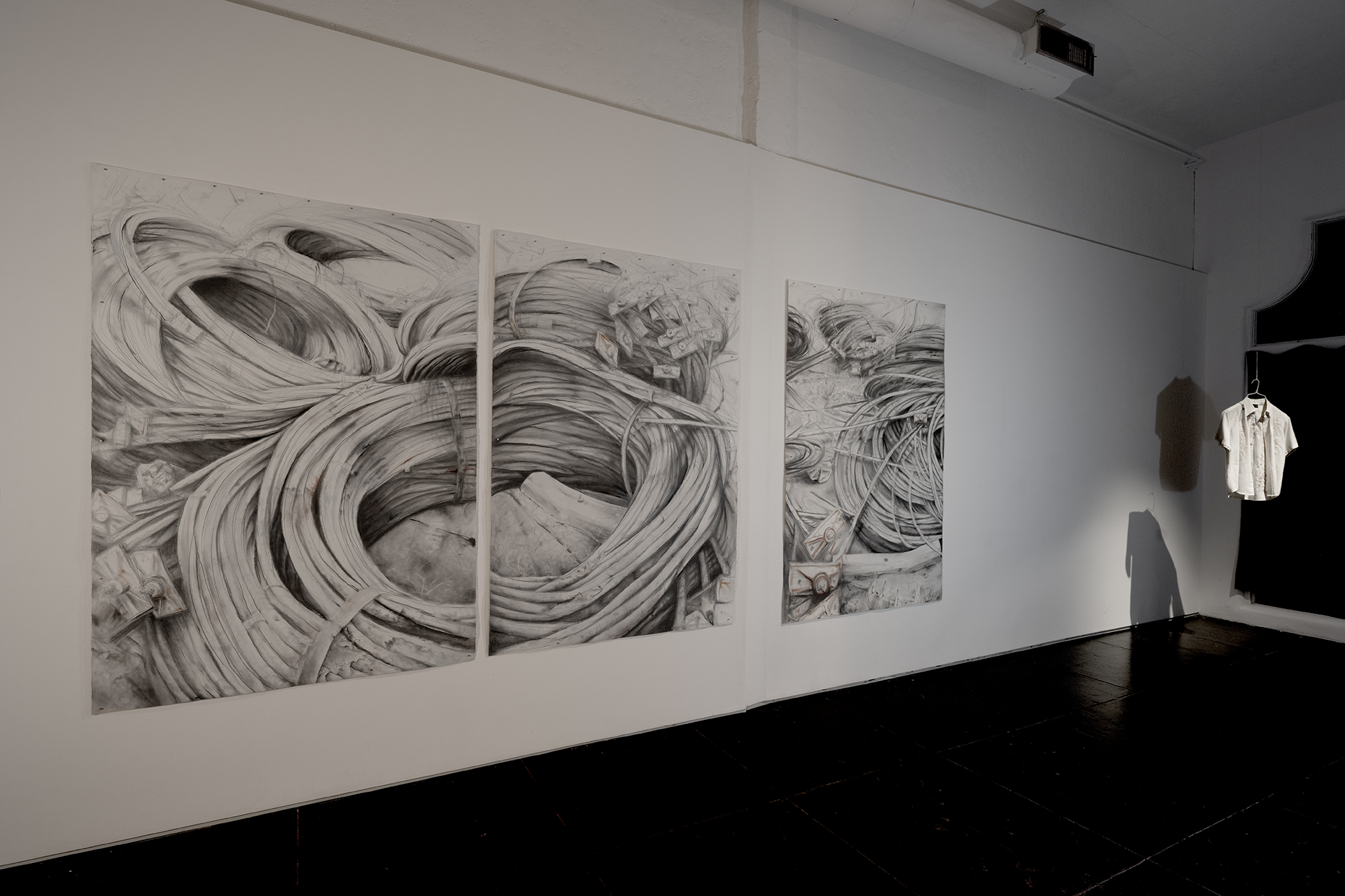 N_U_DSC3030_west wall_back-to-front_sm.png