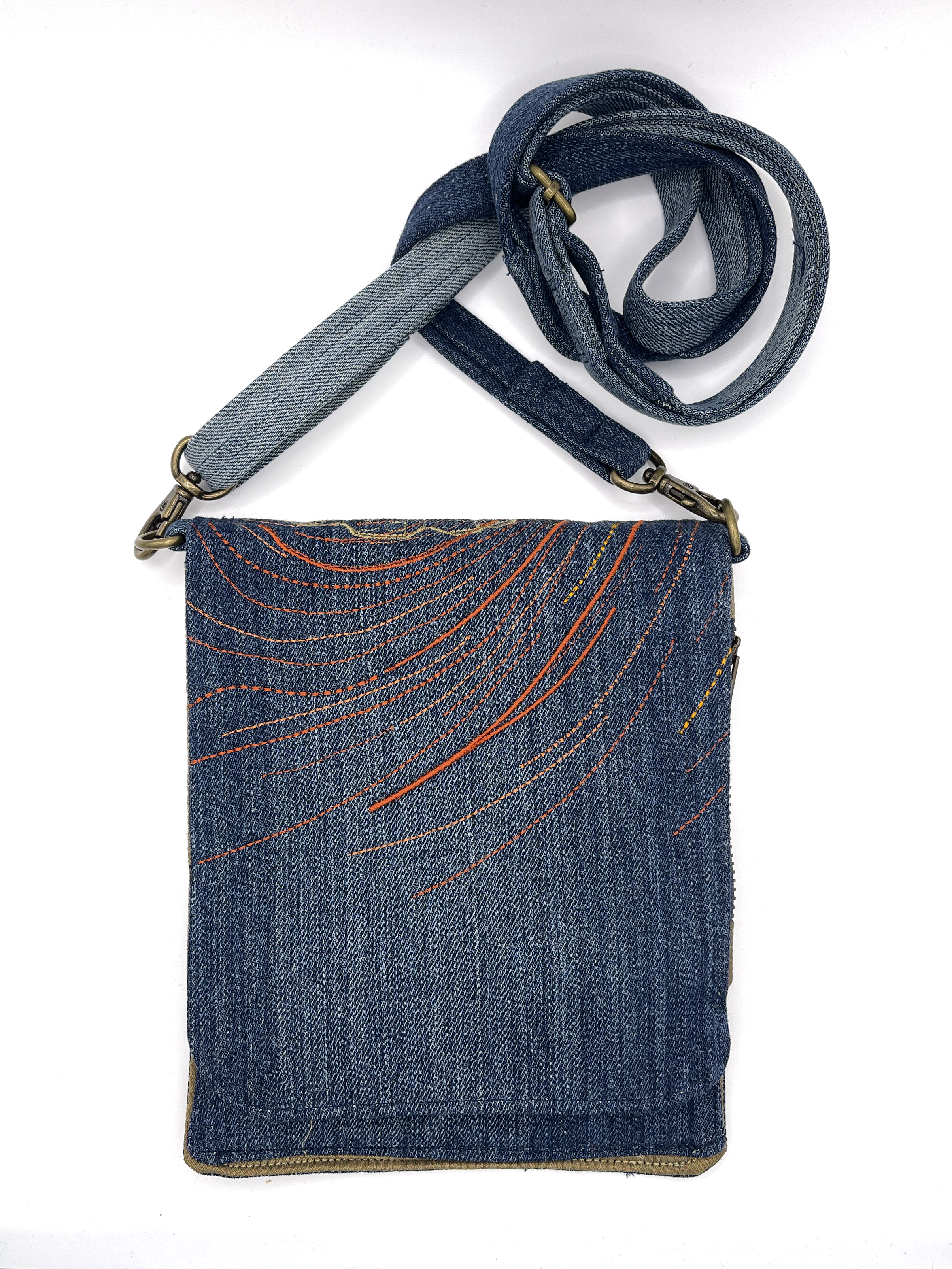 blue denim workpants_rotary drill_closed.png