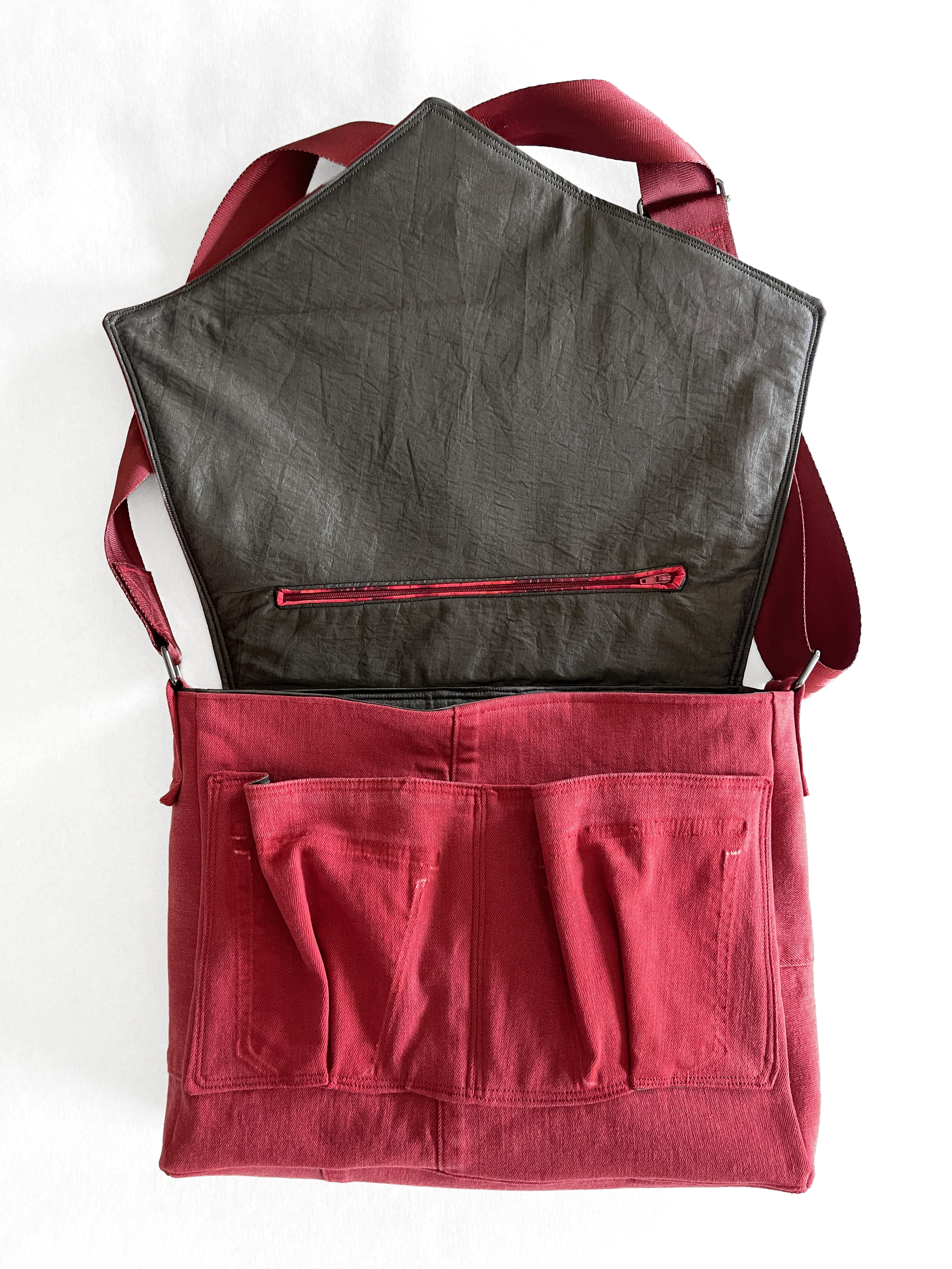 red_front-open.png