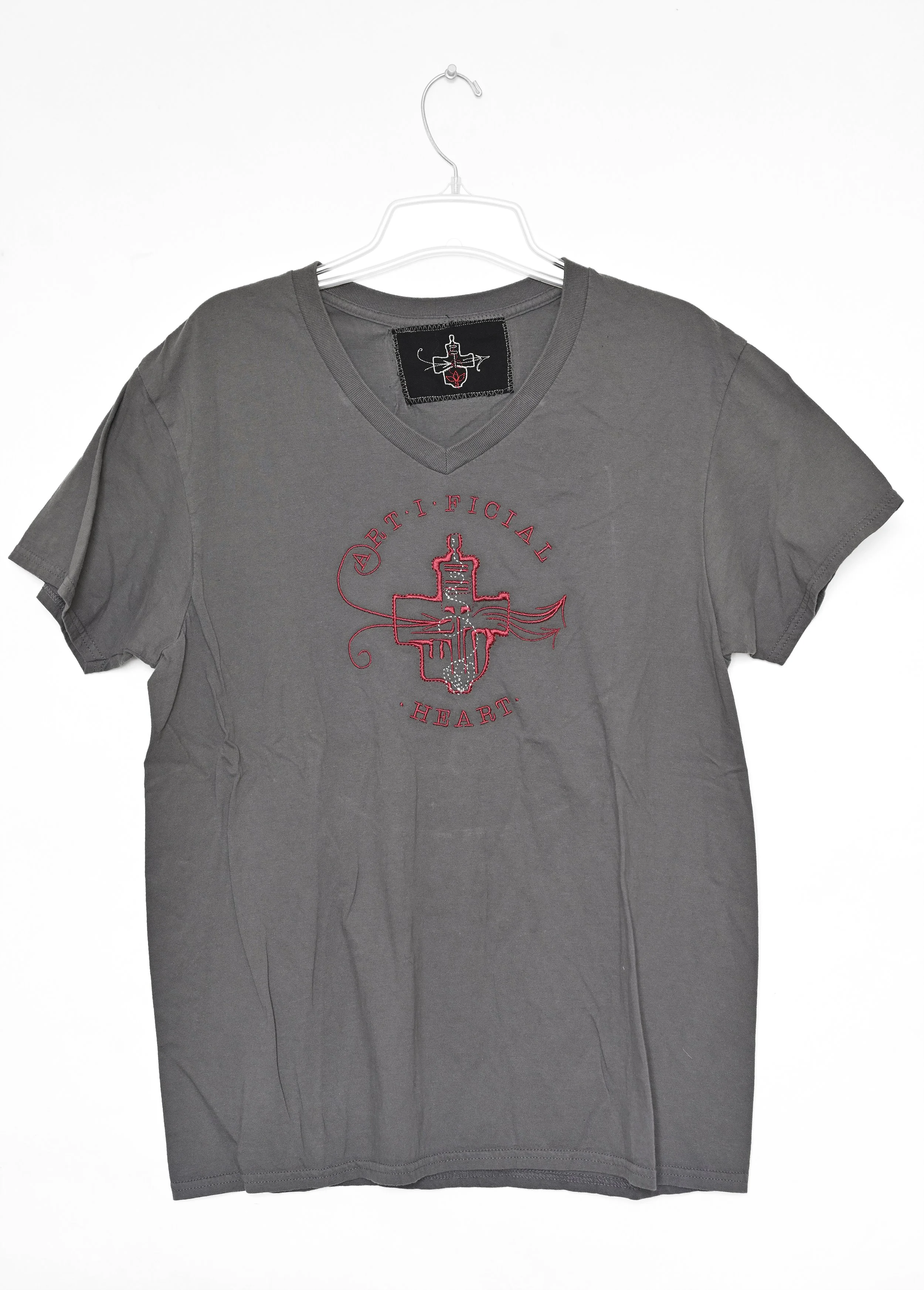 LS_dk grey_burg-si_LG_all cotton_vneck 150dpi.jpg