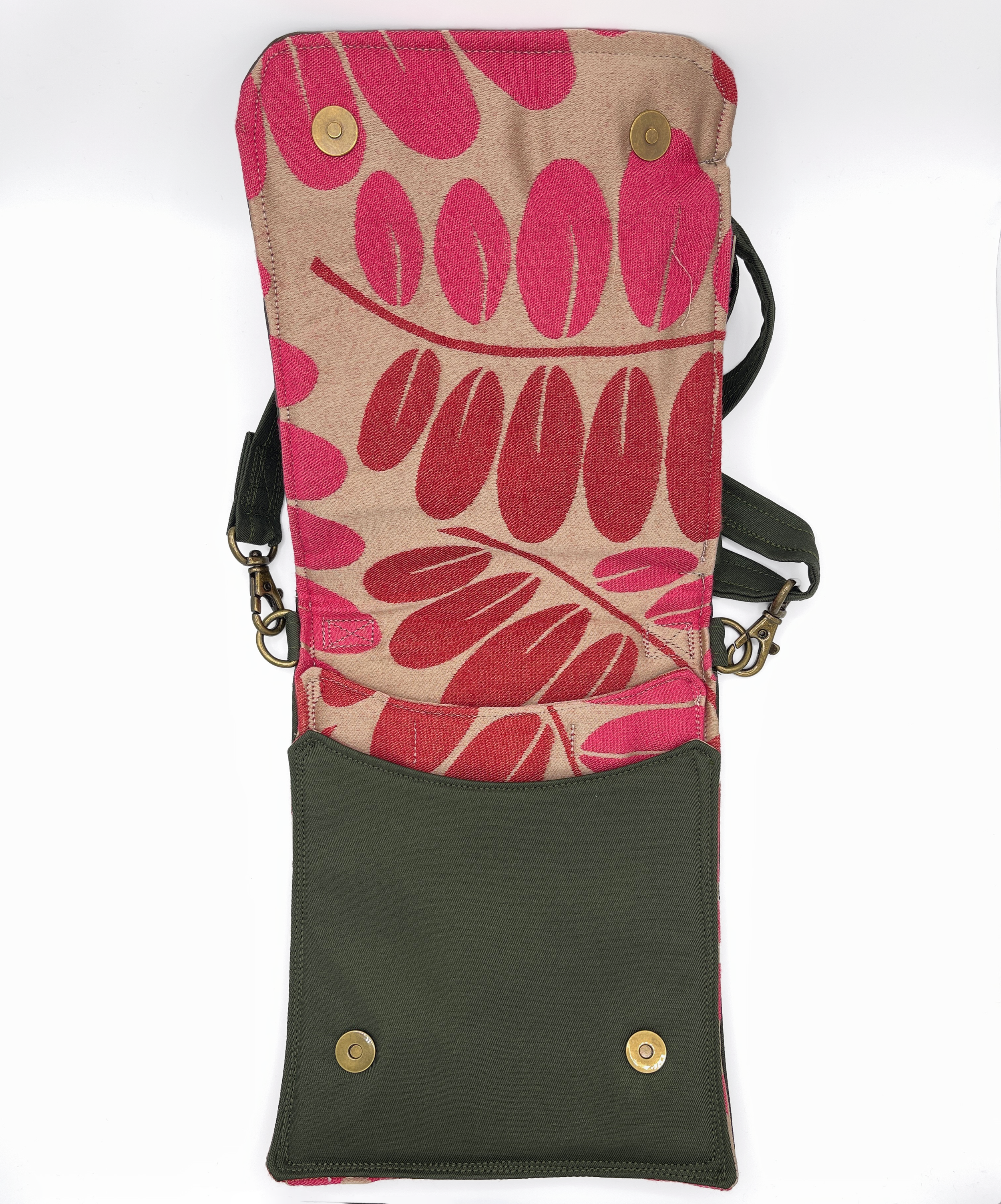 army-gr_pink-red-gold-leaves_front_open.png