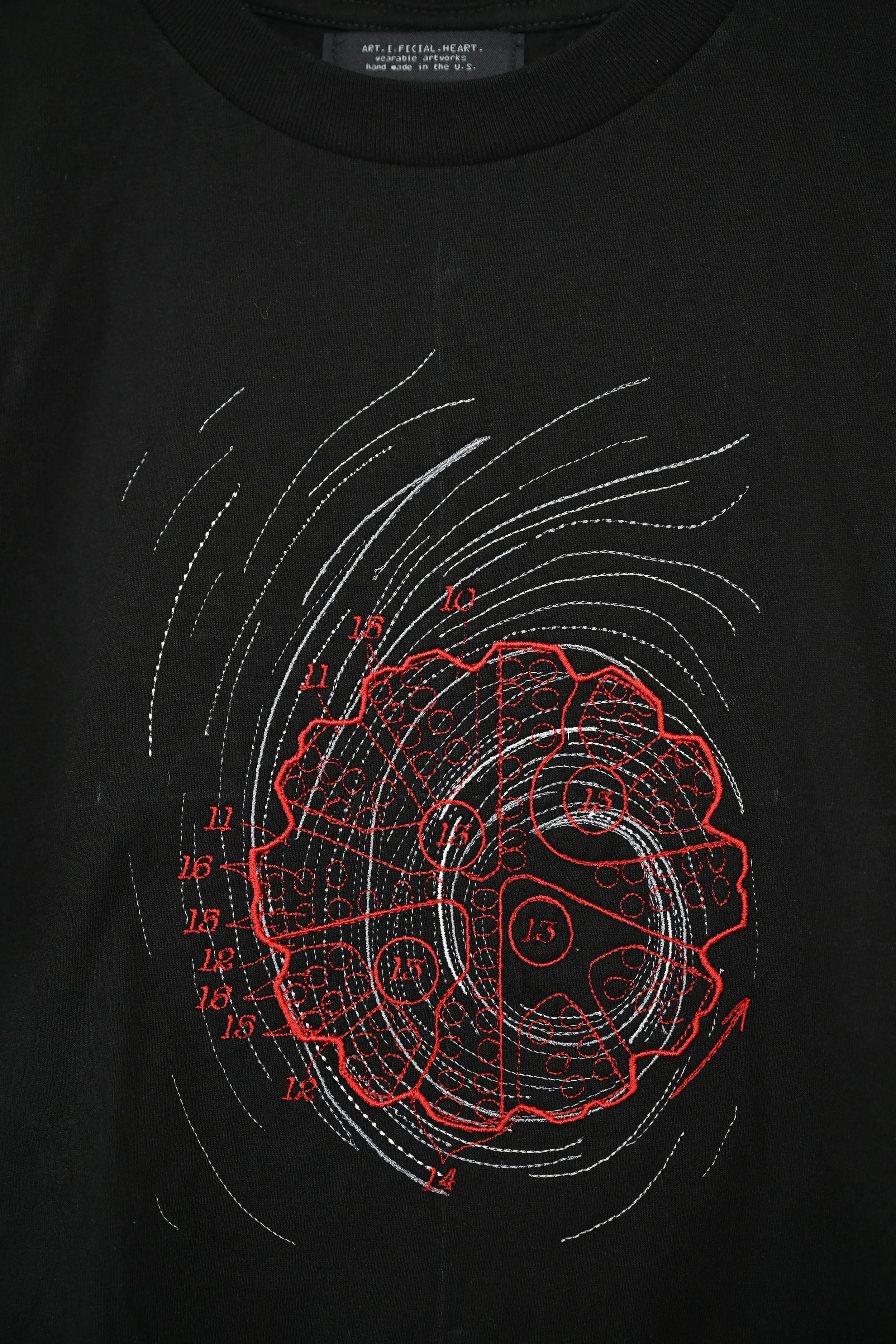 RDS_black_red-silver_LG_dtl_150dpi.jpg