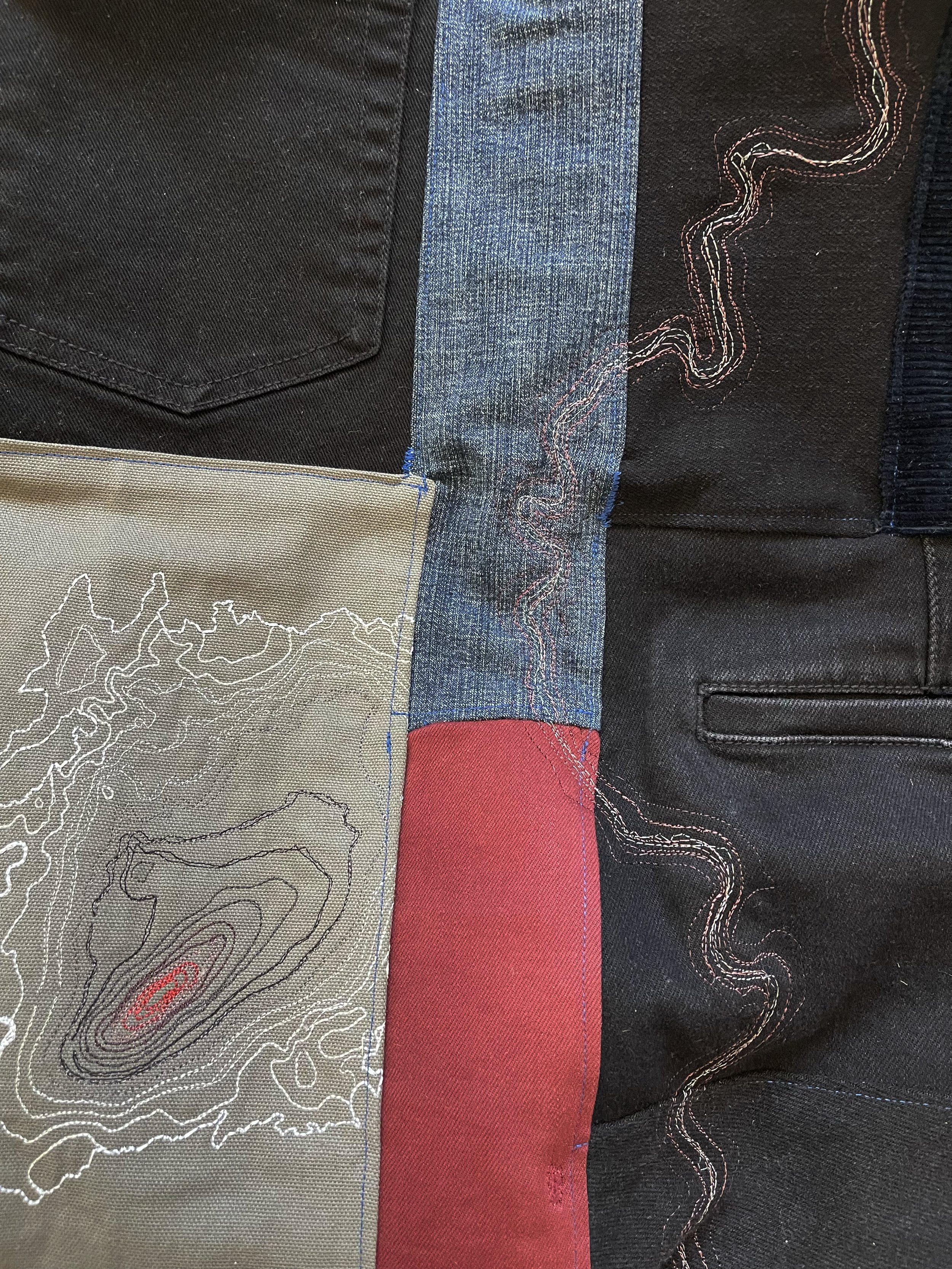 psychedelic fishing bag - outer back_detail.jpg