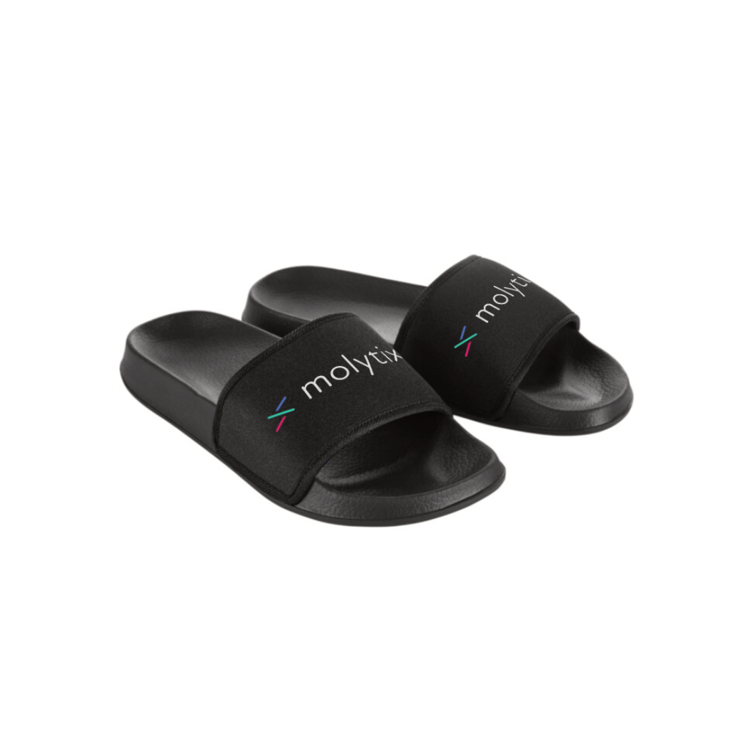 Badeschlappe Molytix Wordbrand black.png