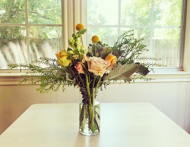 Had a blast taking a virtual flower arranging class with my mom via @theflowersocialatx. I do weddings now. 💐☀️