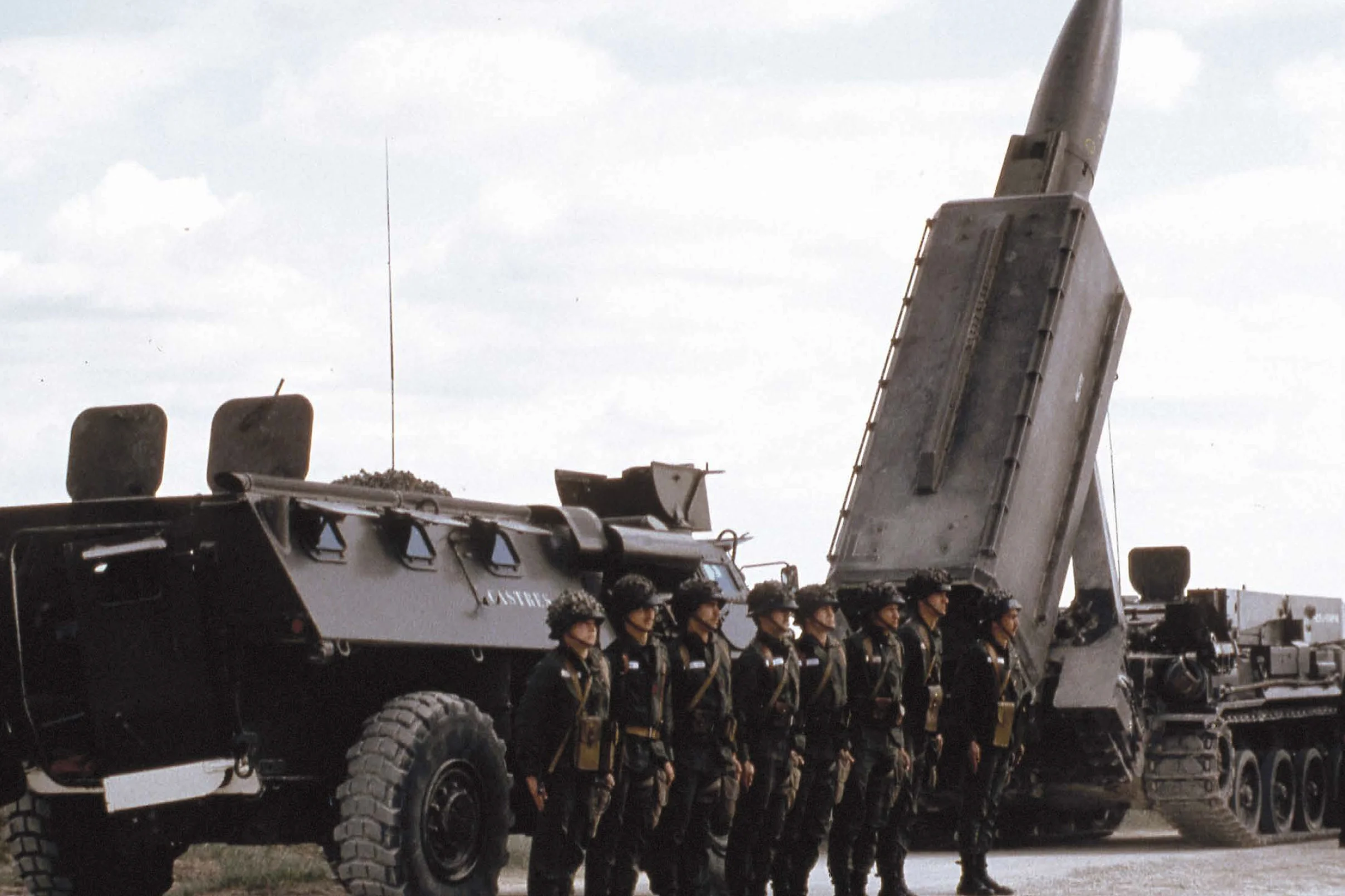 Defending Western Europe against the SS-20 intermediate missile threat, NATO started stationing mobile Pershing missiles in Germany, Great Britain and Italy.