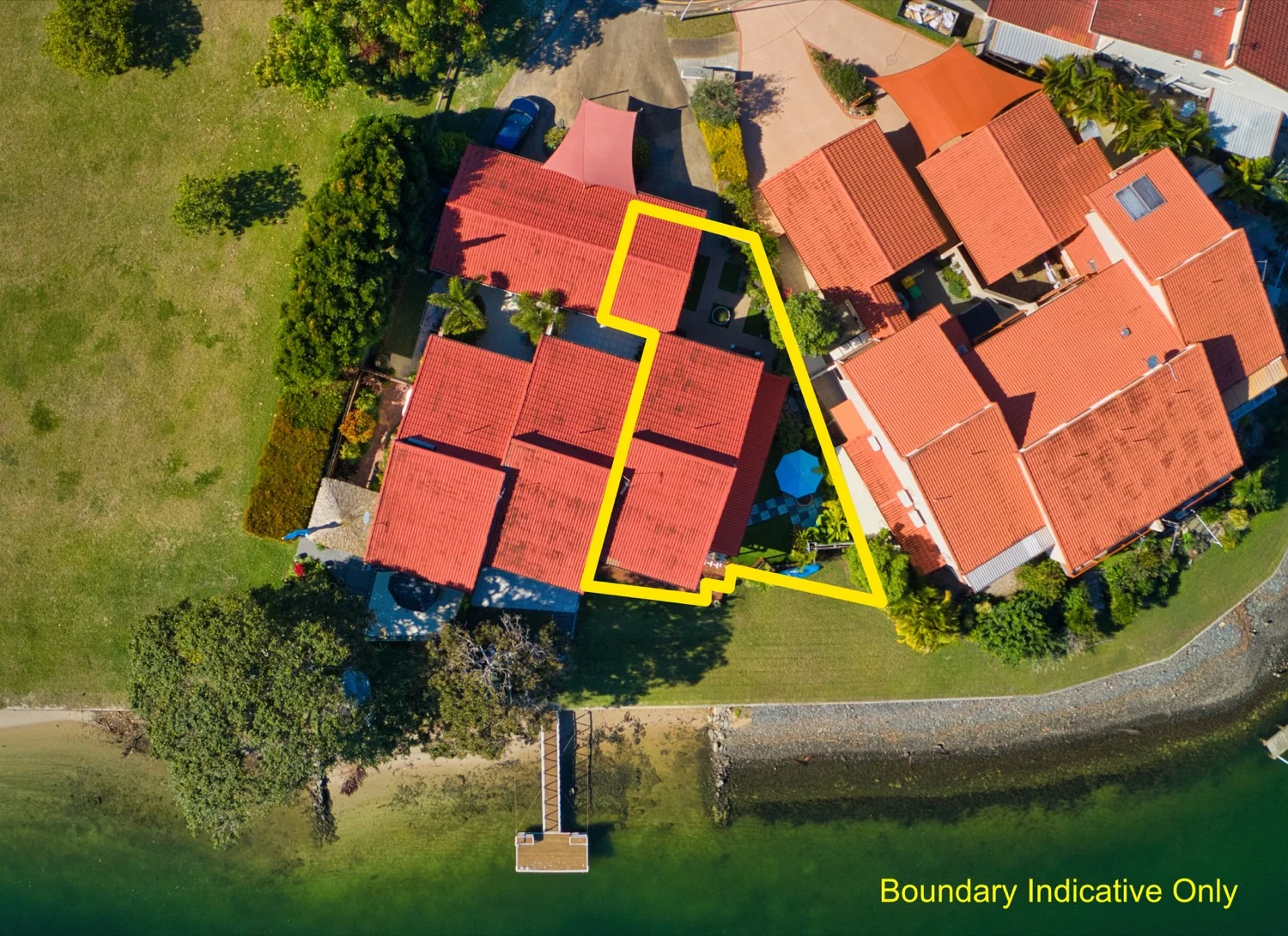 19-property-boundary_1_14_bacardi_court_mermaid_waters_Gold_Coast_Queensland.JPG