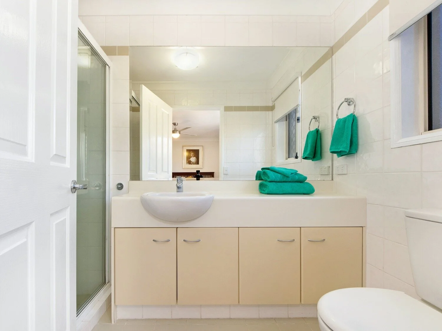 49-2-langpoort-parade-mudgeeraba-QLD-6- Ensuite.jpg