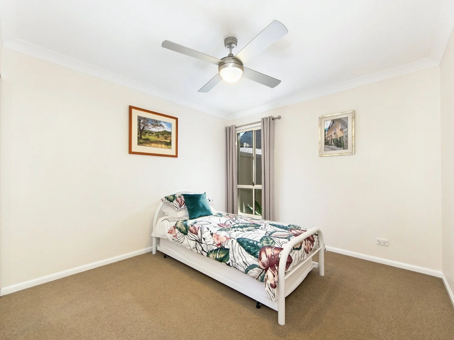 49-2-langpoort-parade-mudgeeraba-QLD-8- Bedroom 3.jpg