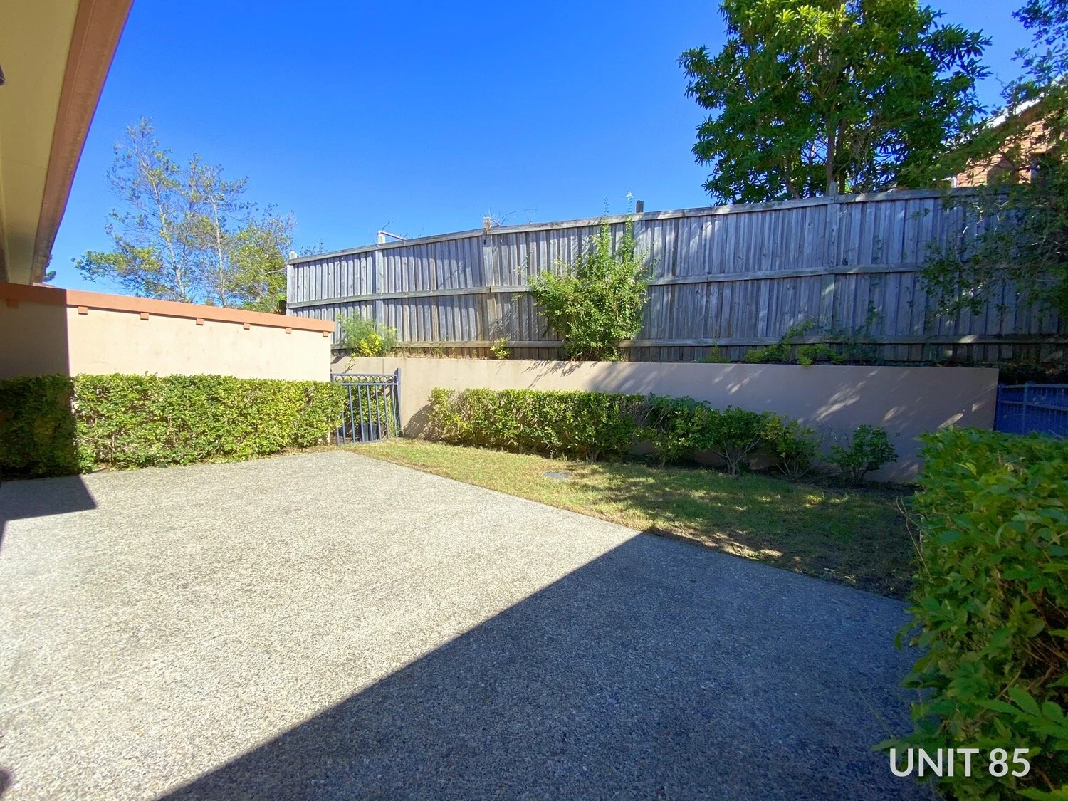 UNIT85-12-back-yard.JPG