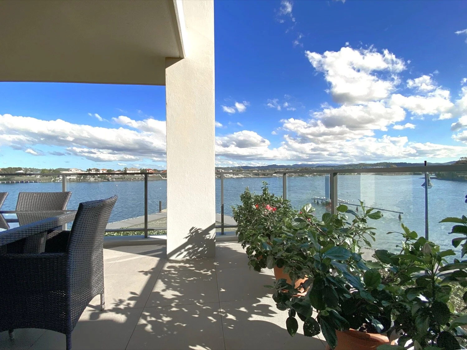 32_9_moores_crescent_varsity _lakes-2-main-patio.JPG