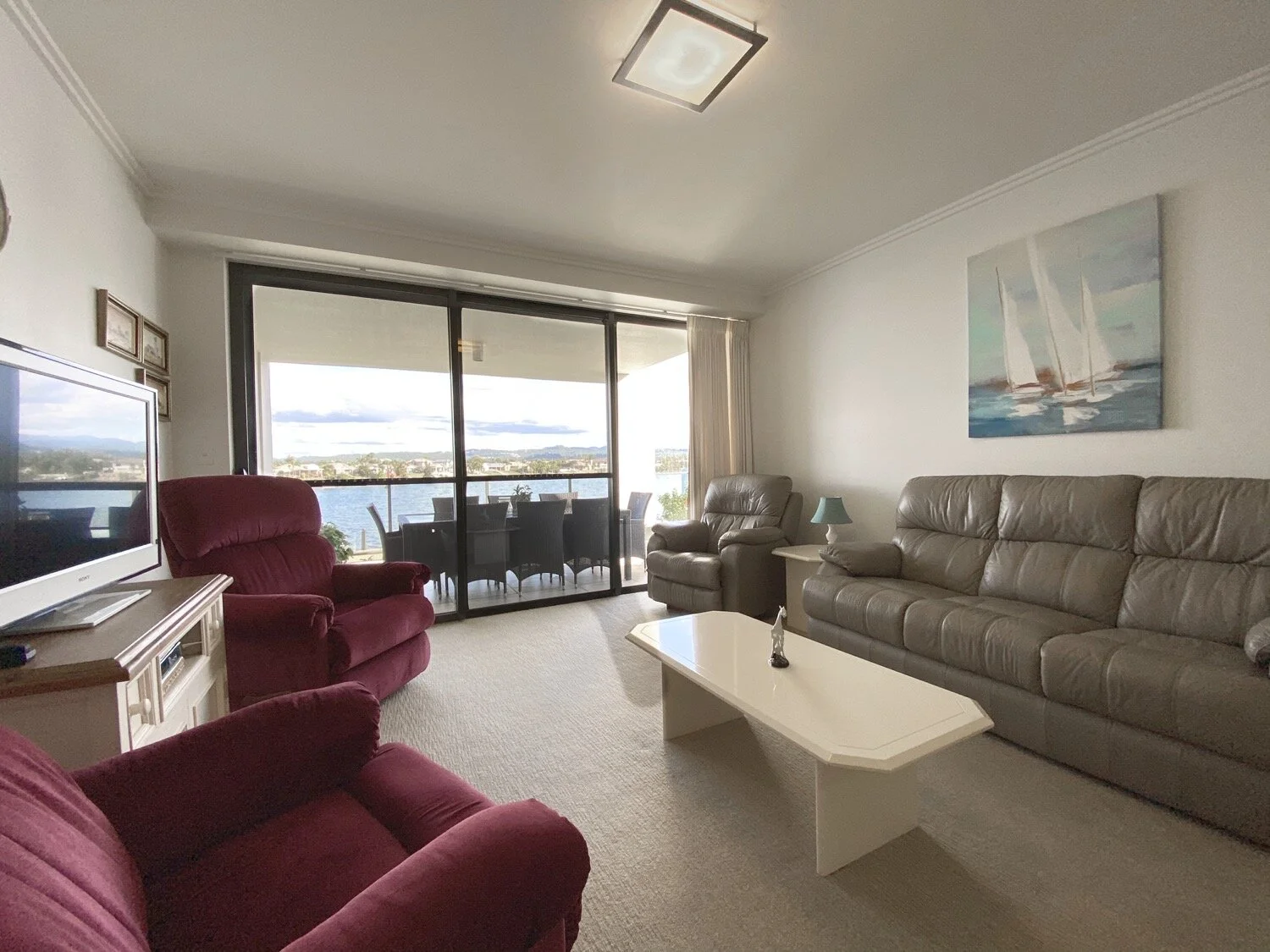 32_9_moores_crescent_varsity _lakes-11-living-area.JPG
