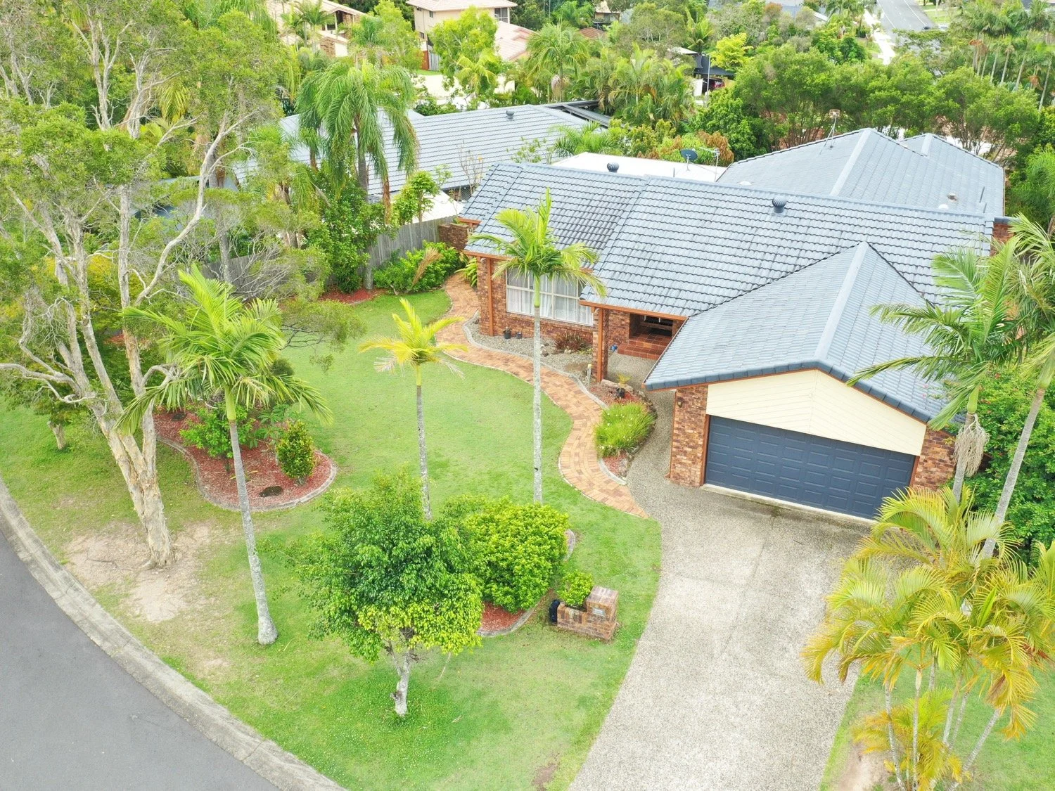 4-wattle-glen-place-robina-gold-coast-qld-Drone4.JPG