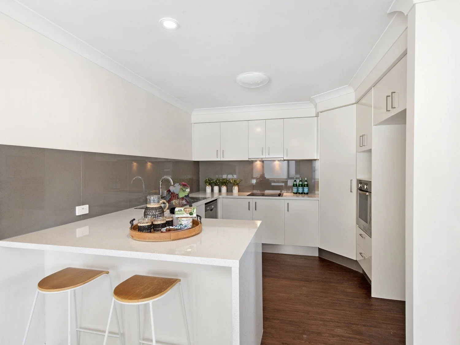 28-tuggerah-close-place-robina-gold-coast-qld-10 Kitchen.jpg