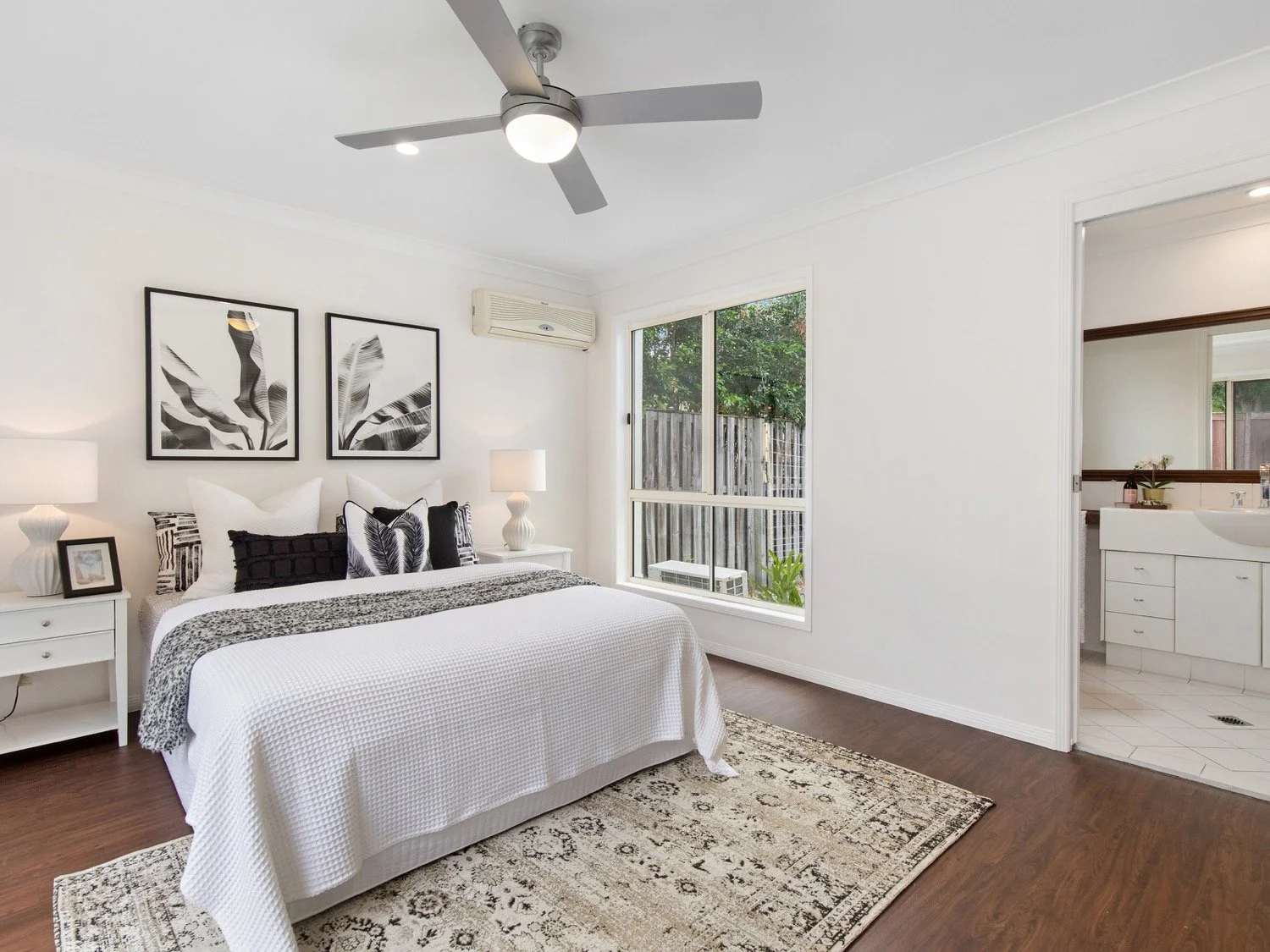 28-tuggerah-close-place-robina-gold-coast-qld-11 Master bedroom.jpg