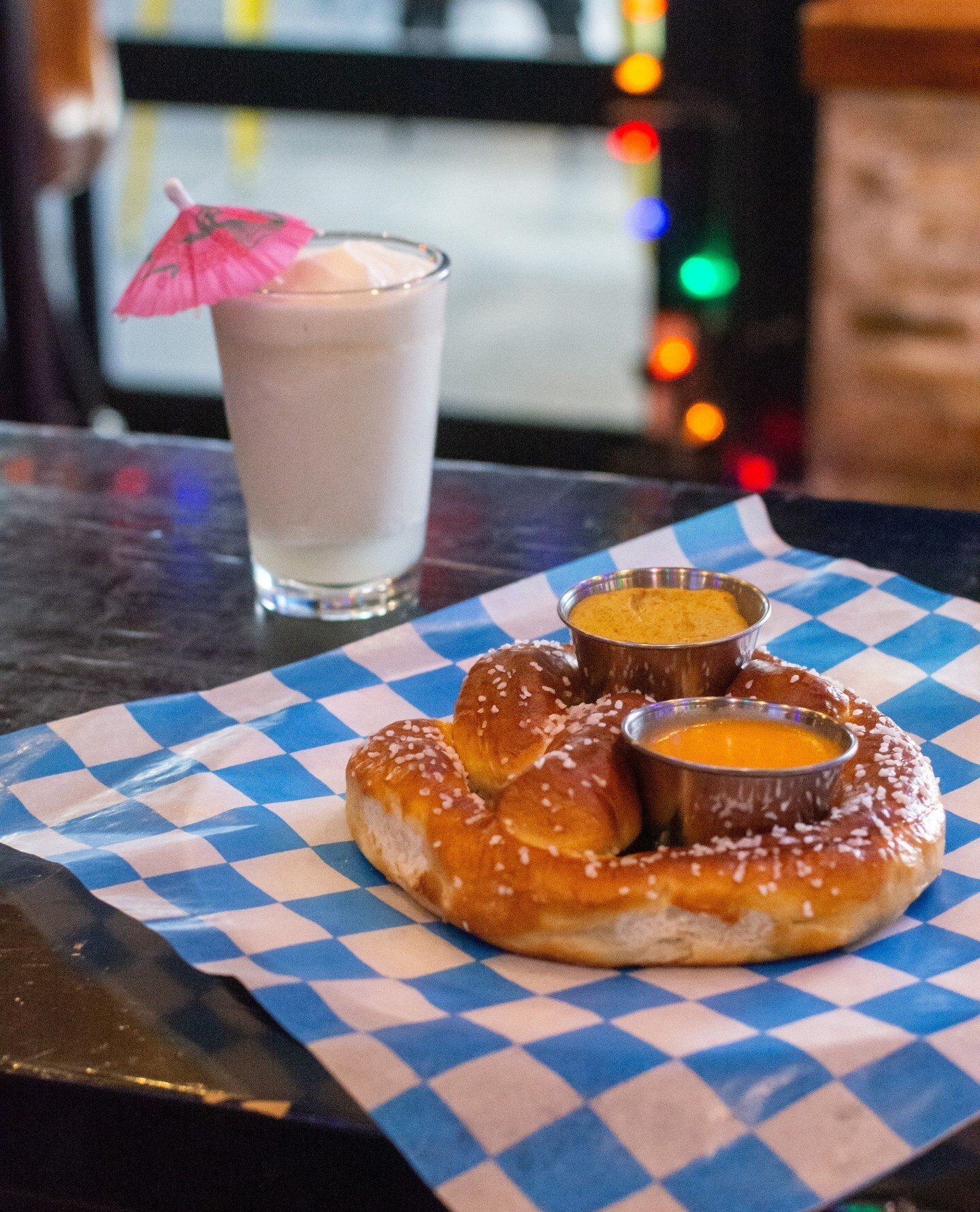 White Sox play ball at 12:35 and the Cubs play at 1:20pm at home today! If you can&rsquo;t make it out to Wrigley Field, come watch the game at the Moonlighter. We&rsquo;ve got soft pretzels and beer cheese to make it feel like you&rsquo;re really at