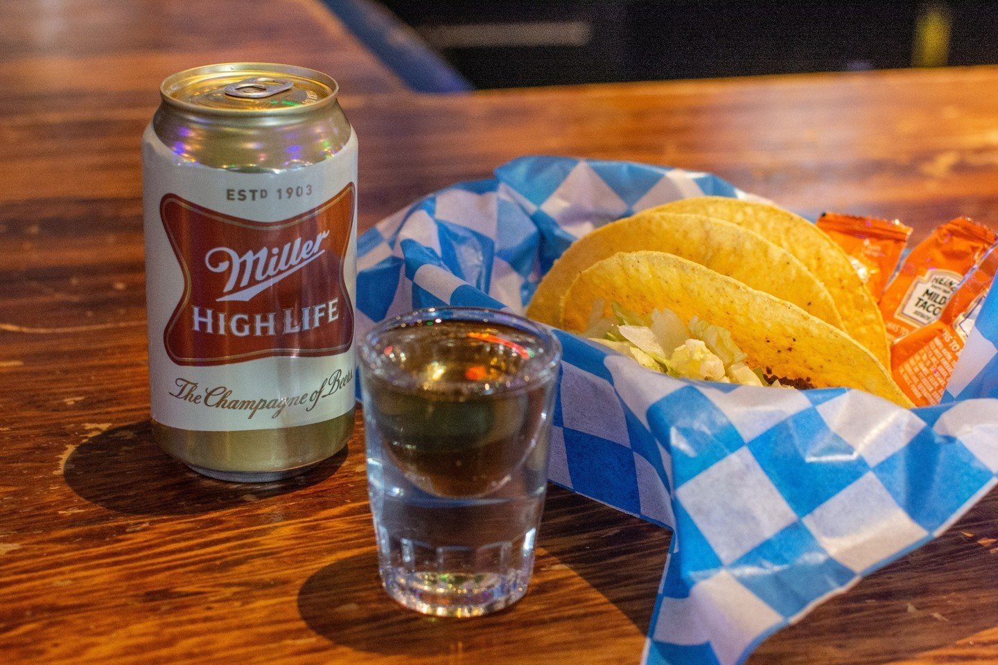 Happy Hour meets Taco Tuesday at Moonlighter! Deals on Margaritas, Tequila Shots, Tacos and much more. Plus both the Cubs game and the White Sox game are on at 6:40pm. Sounds like the makings of a great evening. Stop on in from 5pm - Midnight for all