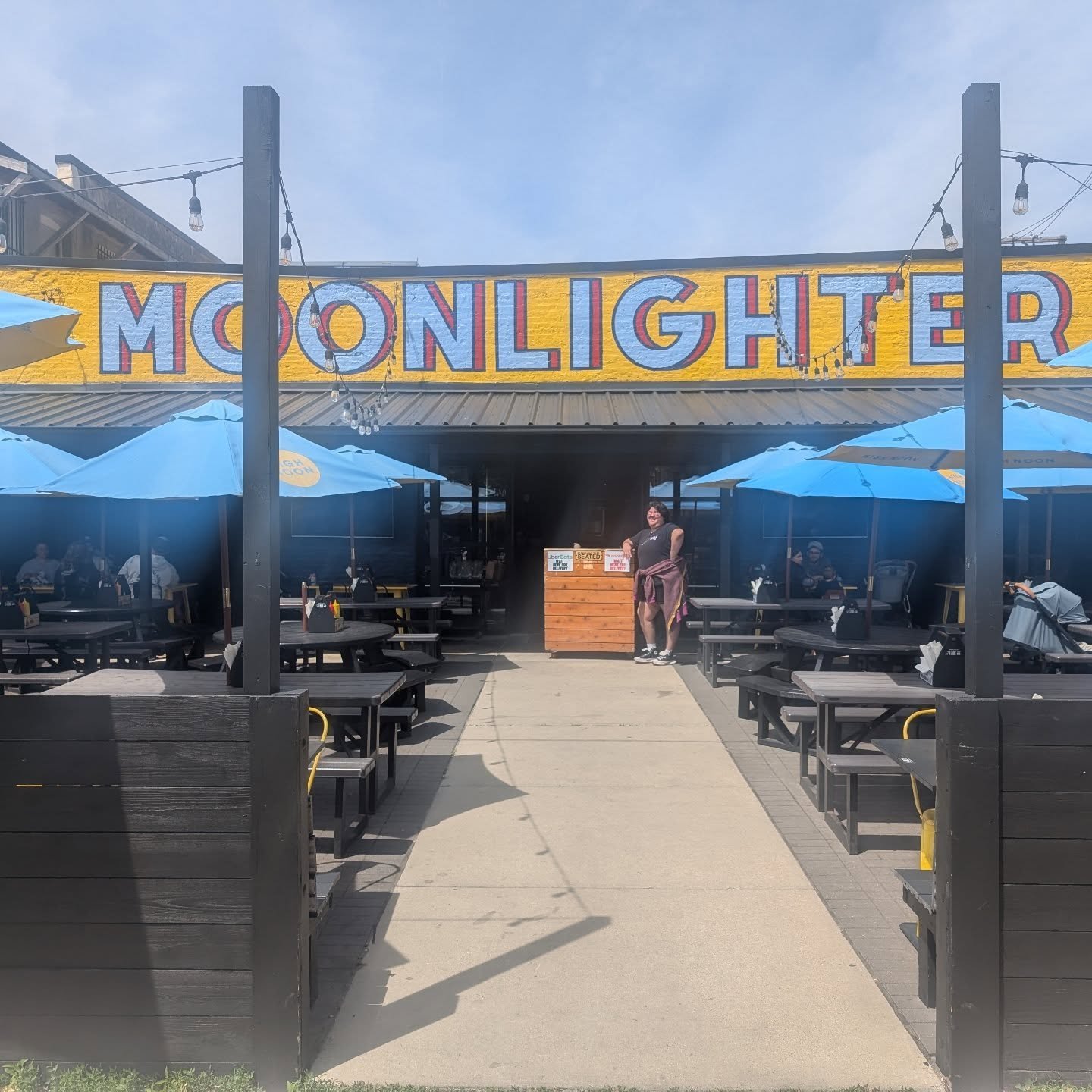 It's Patio Time!!! Come hang with us on this lovely Memorial Day! Happy hour from open to close 🍻

#logansquare #happyhour #sportsbar #pinacoladas #burgersandbeer #memorialday
