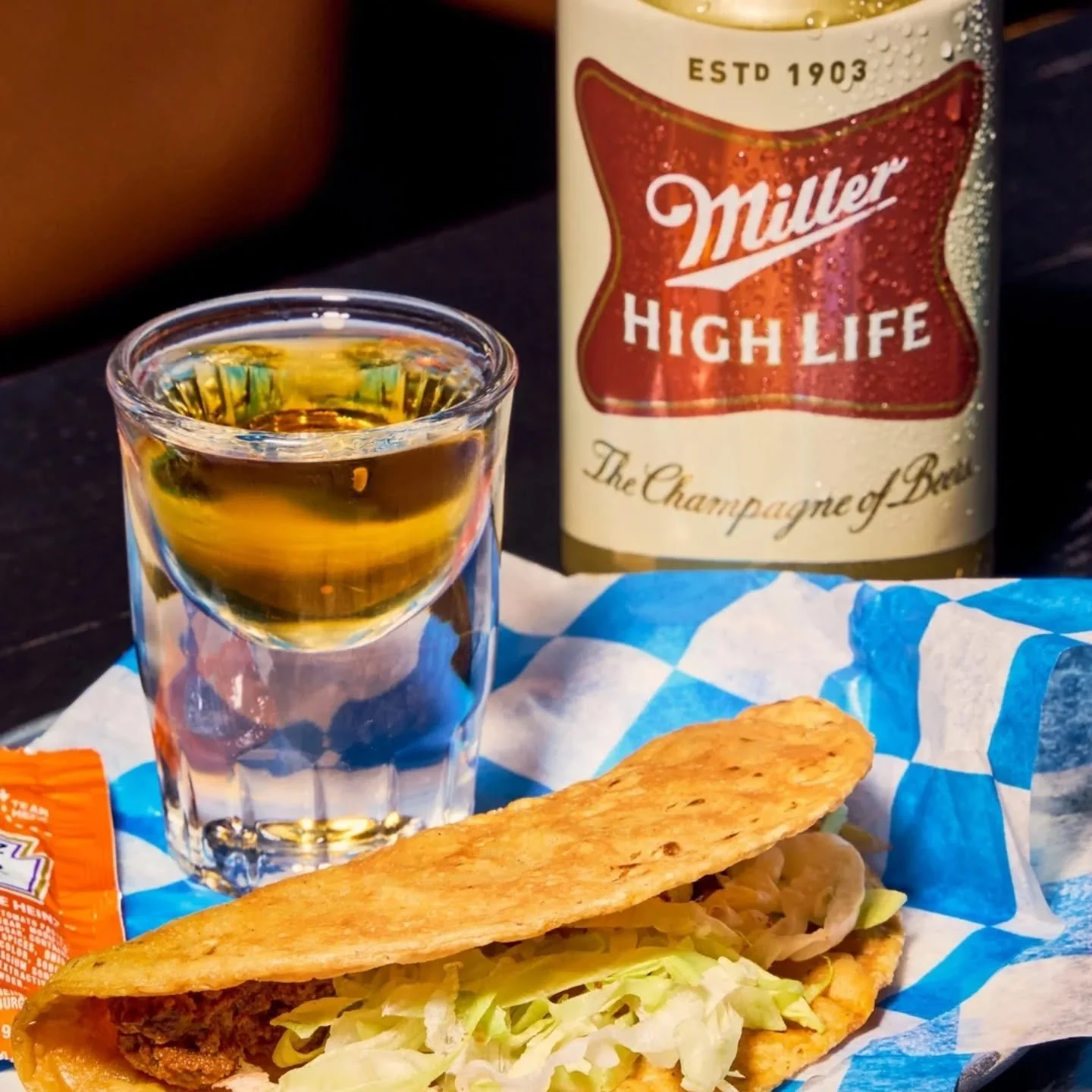 🌮 Nothing like a taco party to get your day going!  Line up for today; NBA and NHL playoffs, Cubs take on the Rangers and the White Sox battle the Mariners. Get out here with your mom and let's celebrate! 🌮
#patioseason #tacoparty #bucketspecials #