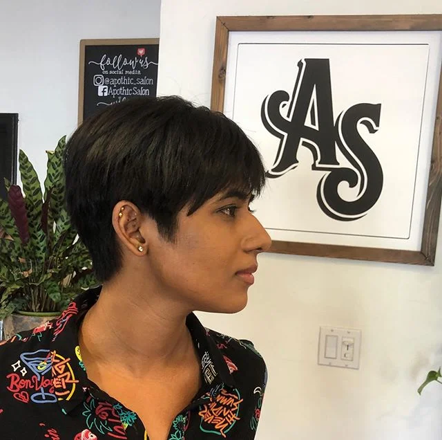 Love when I get to do a fun short haircut. #pixie